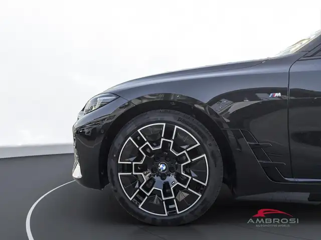 BMW 4 Series view 7