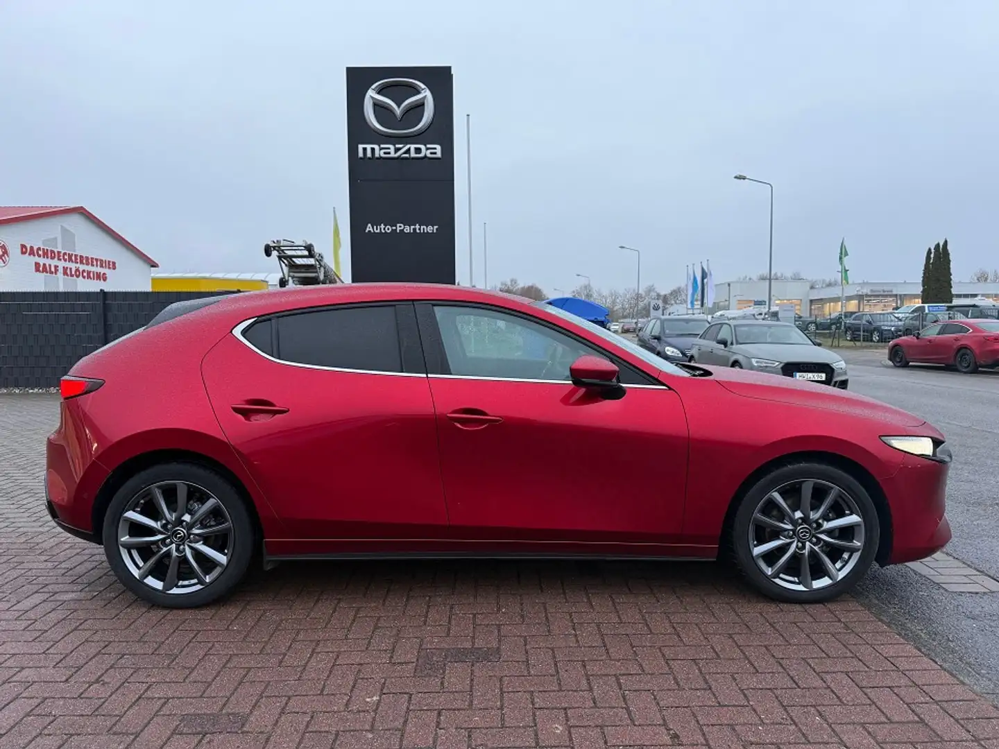 Mazda 3 SKYACTIV-G 2.0 150PS 6GS AL-SELECTION DES-P PRE-P Rot - 2