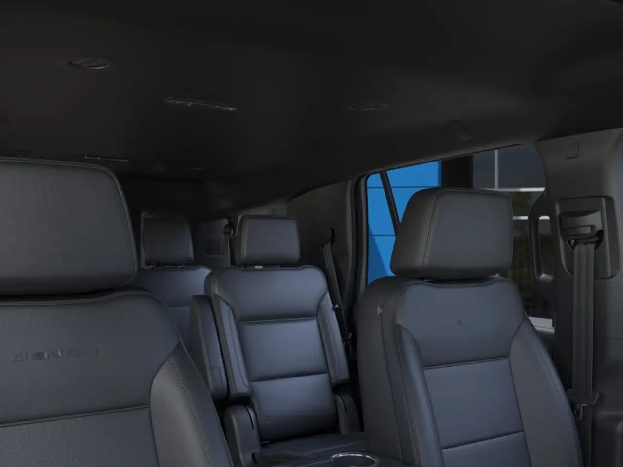 GMC Yukon снимка GMC Yukon