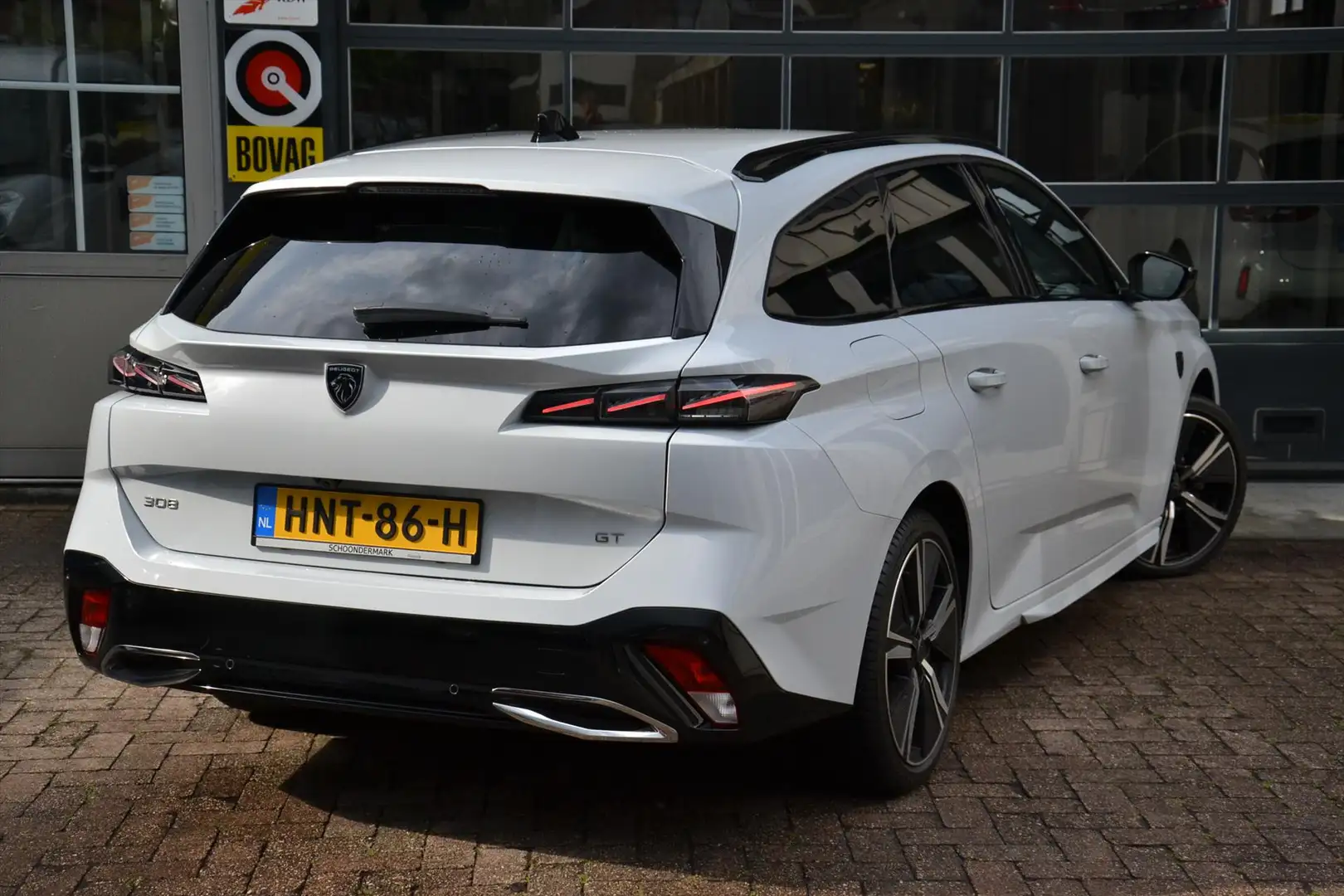 Peugeot 308 Sw 1.2 Puretech 130pk EAT8 GT Wit - 2