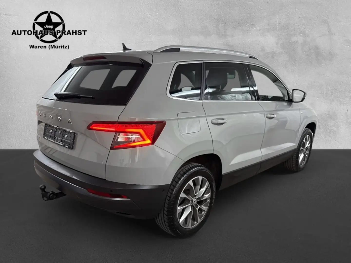Skoda Karoq 1.5TSI Clever NAVI KAMERA LED ACC DAB AHK Grau - 2