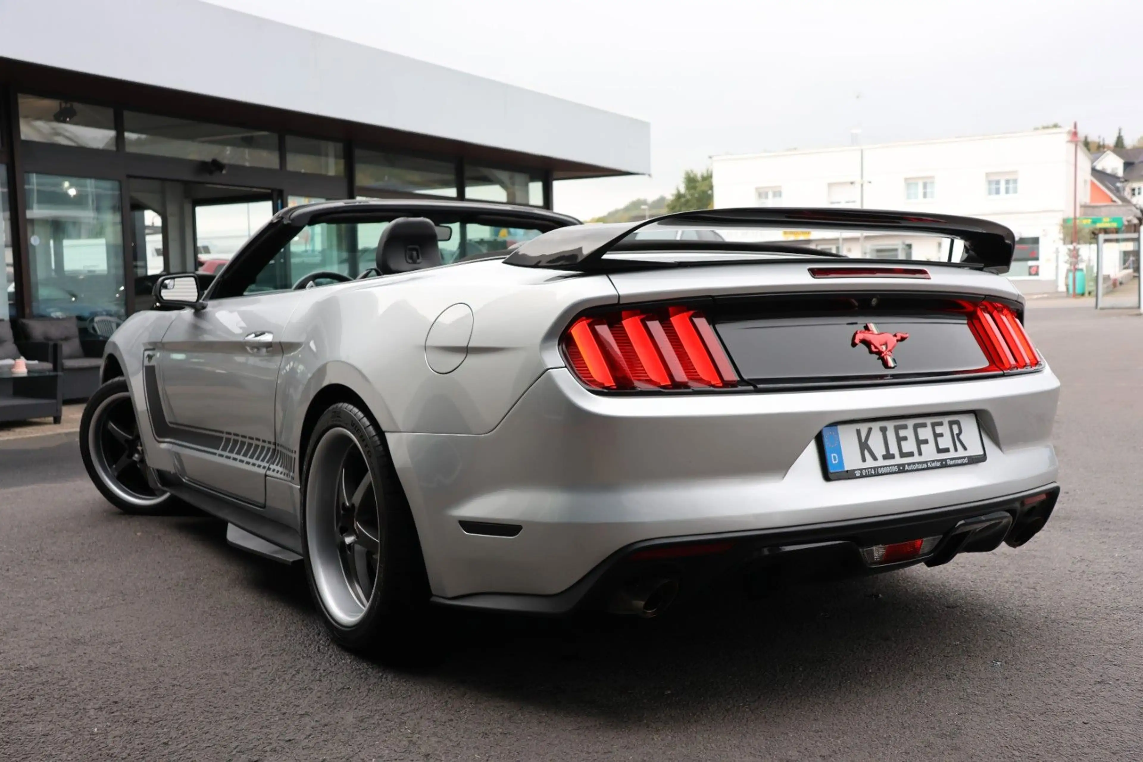 Ford Mustang 3.7 V6 Cabrio/Automatik/Xenon/KAMERA/R19 — photo 5
