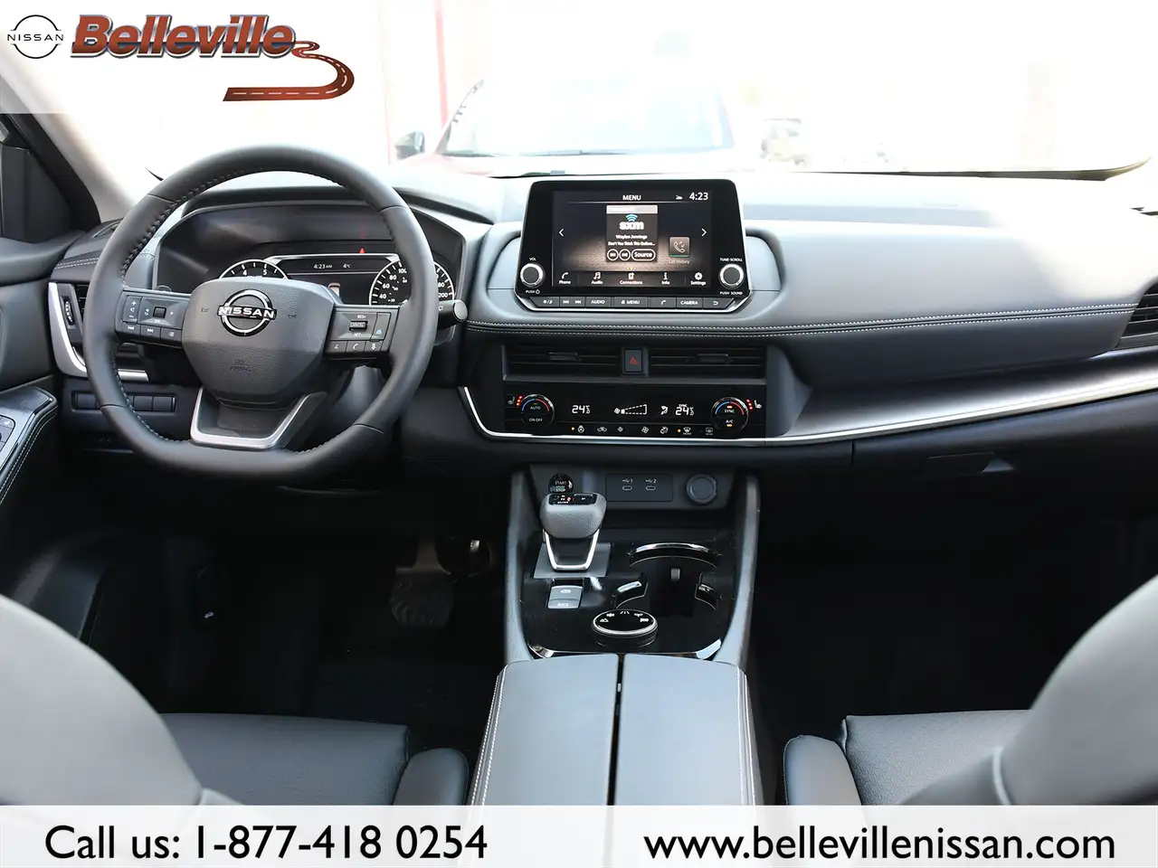 Nissan Rogue снимка Nissan Rogue
