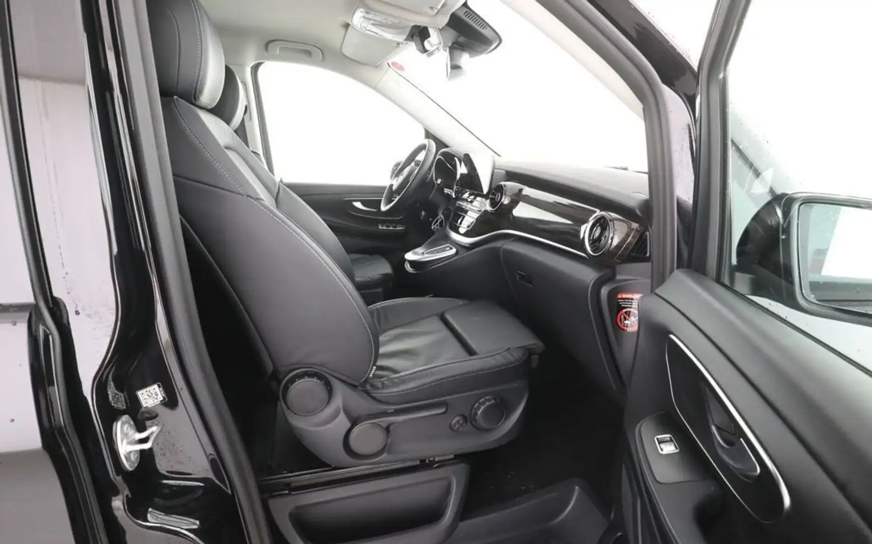 Mercedes-Benz V 300 d Automatic Avantgarde Extralong Noir - 2