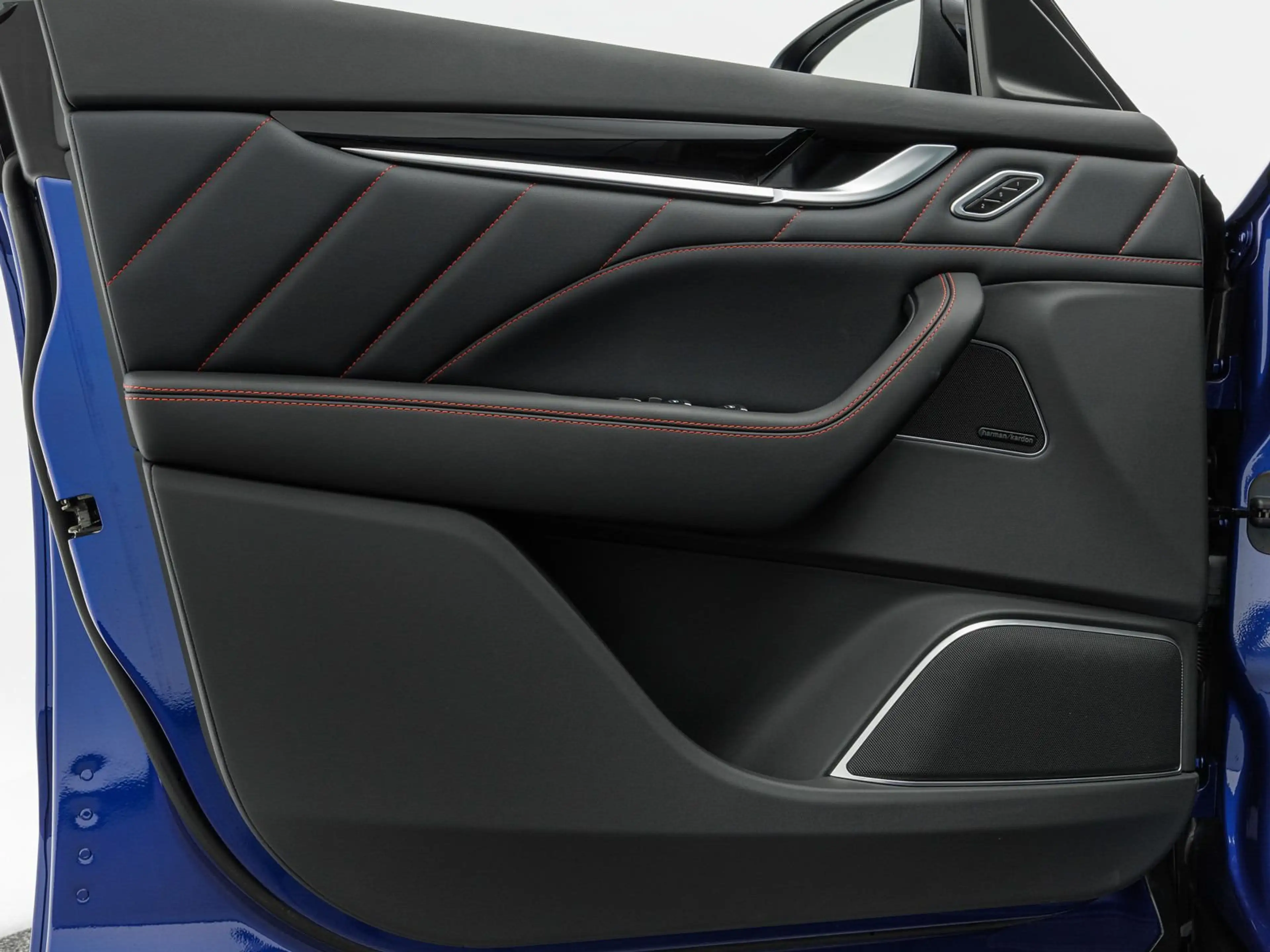Maserati Levante Modena Ultima MY 2024 — photo 15