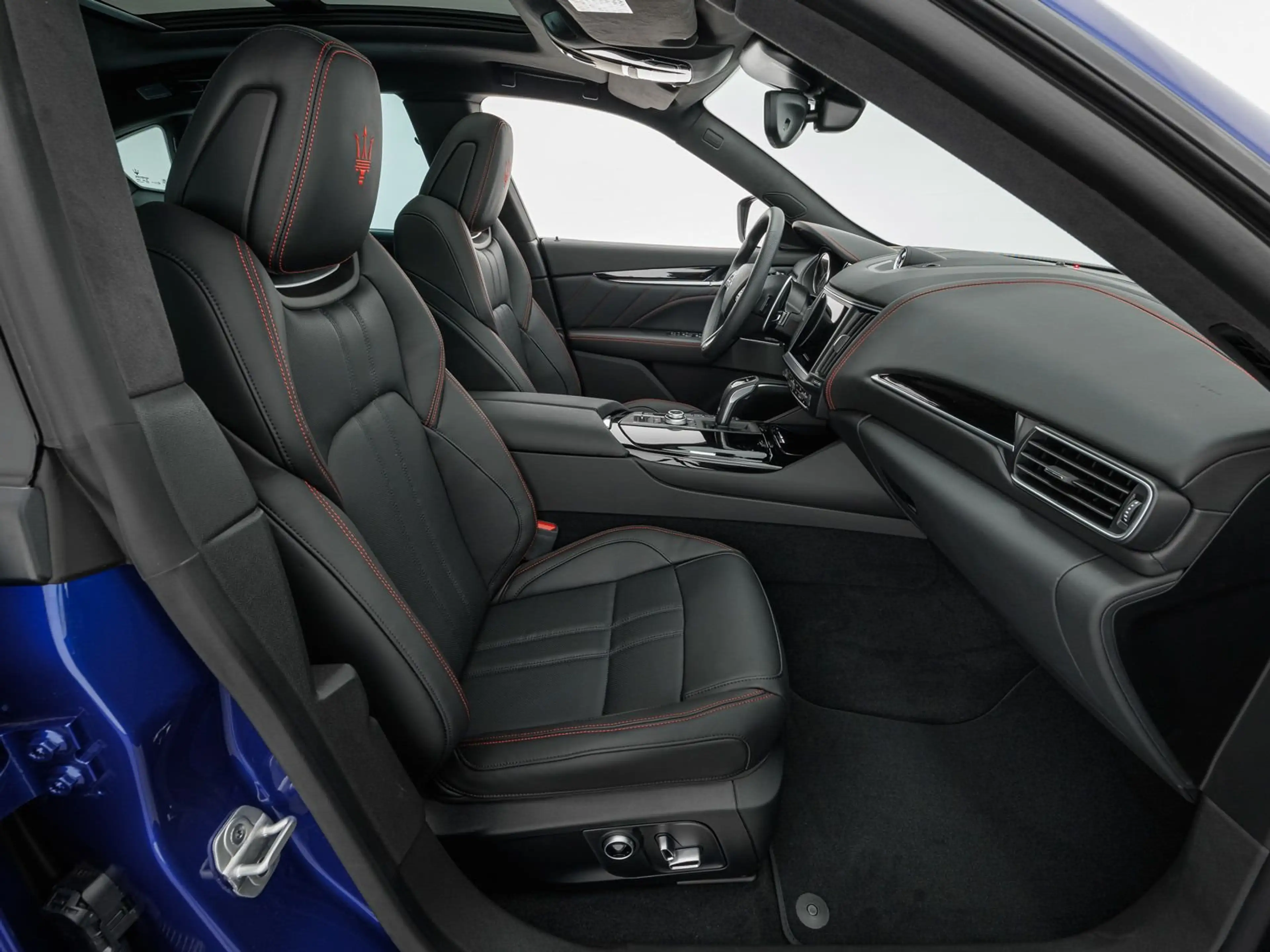 Maserati Levante Modena Ultima MY 2024 — photo 12