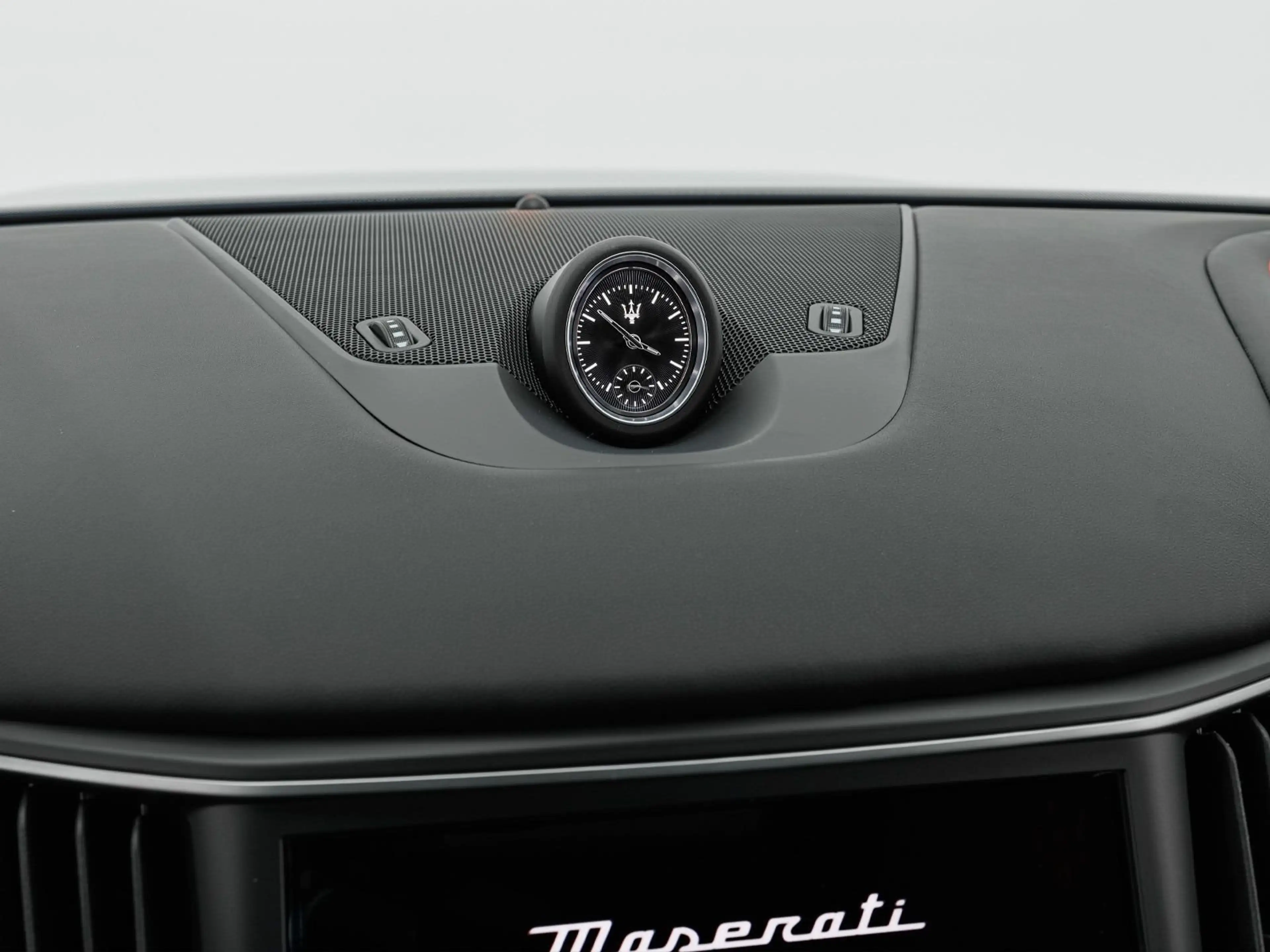 Maserati Levante Modena Ultima MY 2024 — photo 10
