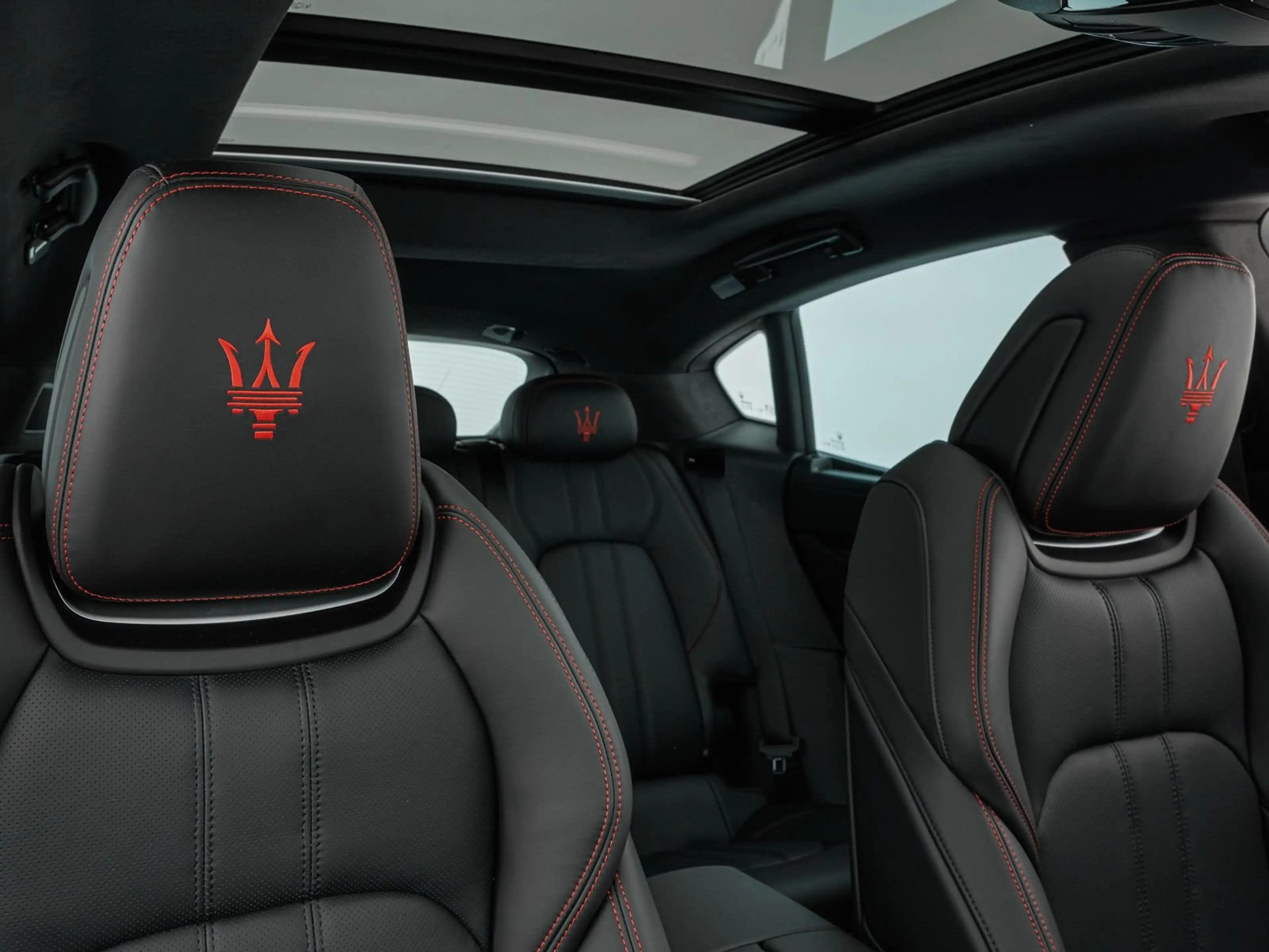 Maserati Levante Modena Ultima MY 2024 — photo 8