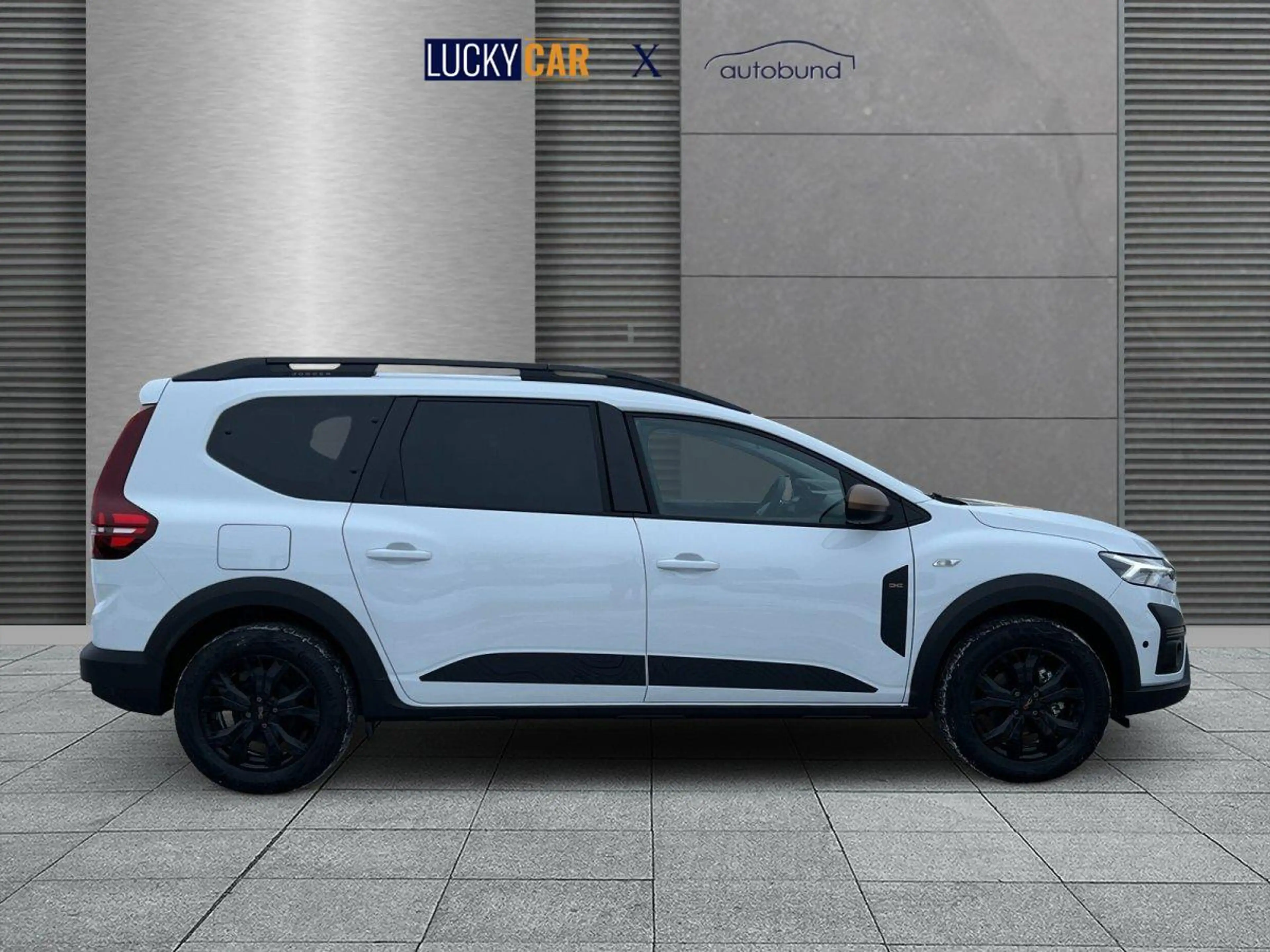 Dacia Jogger Extreme+ 7-S SHZ Hybrid 140 104 kW (141 PS), Au... — photo 2