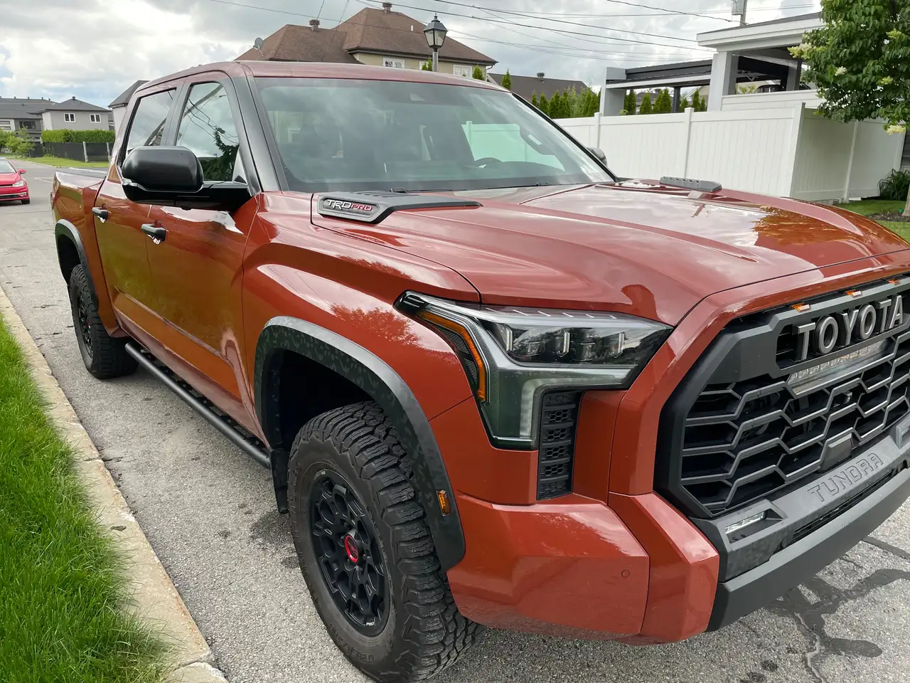 Toyota Tundra снимка Toyota Tundra