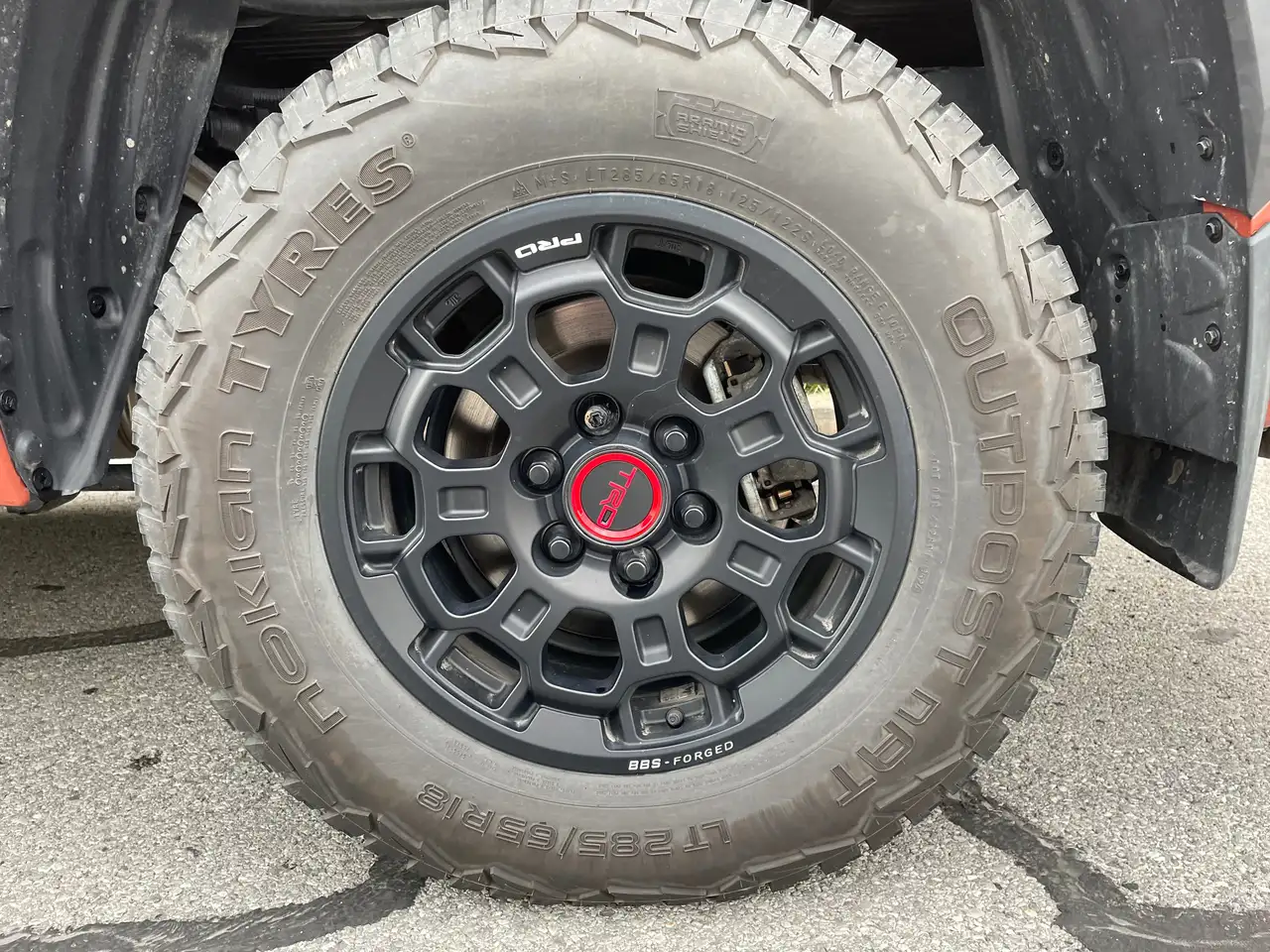 Toyota Tundra снимка Toyota Tundra