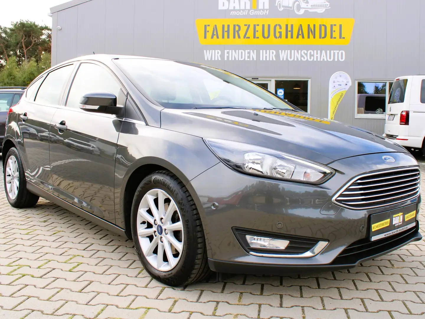 Ford Focus Titanium Eco Boost*PDC*KLIMA*TEMP.*NAVI*8xReifen* Grau - 1