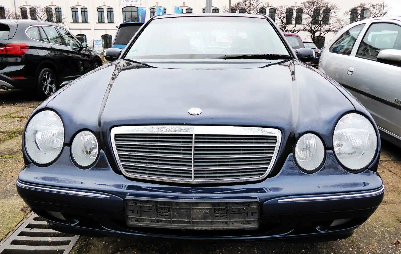 Mercedes-Benz E 220 CDI ELEGANCE Aut,Alu,Klima,AHZV,TÜV12-2026 - 2