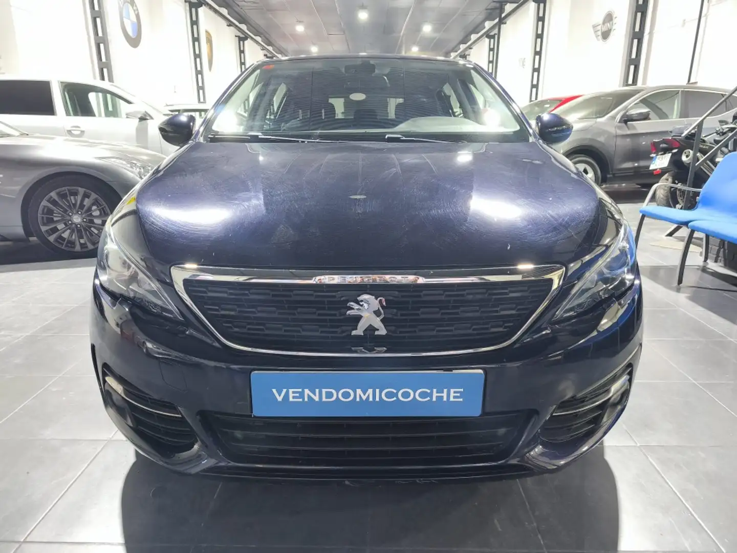 Peugeot 308 1.2 PureTech S&S Active Pack EAT8 130 Blau - 1