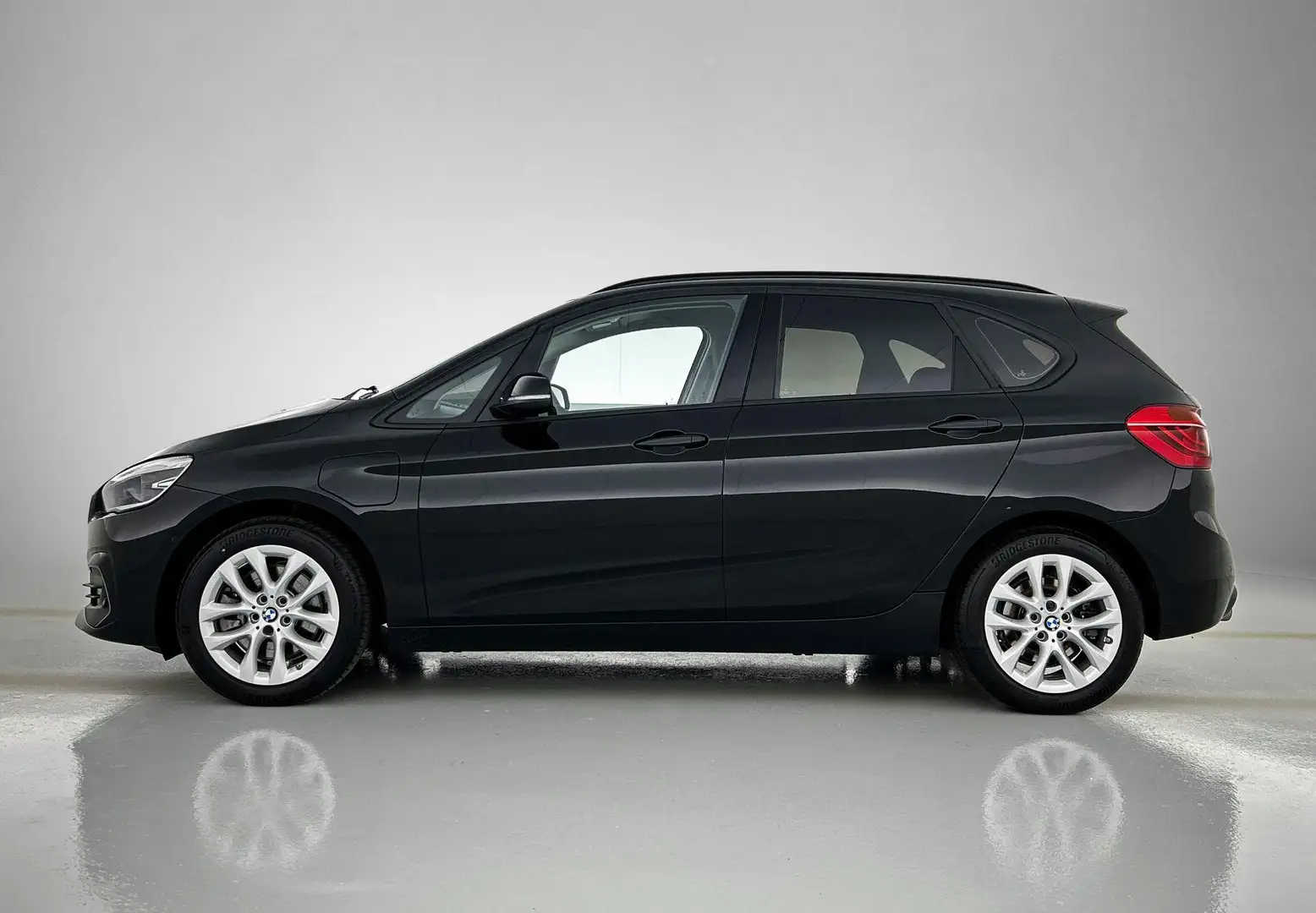 BMW 225 2-serie Active Tourer 225xe iPerformance PLUG-IN H Noir - 2