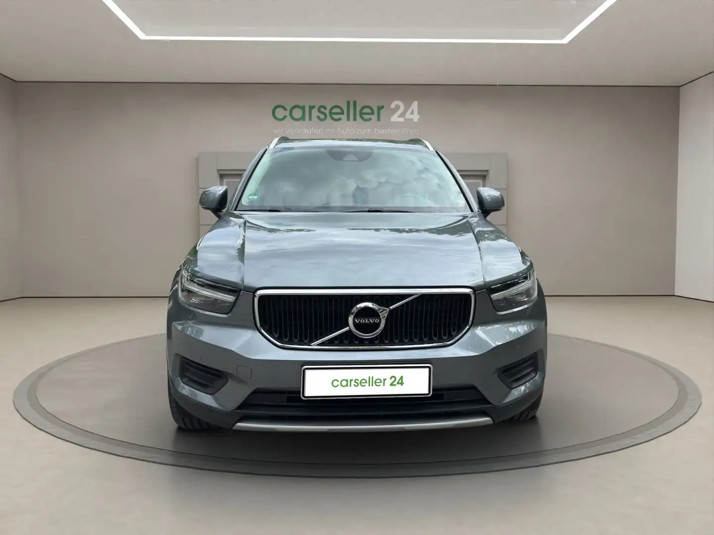 Volvo XC40 Momentum *UNFALLFREI*SCHECKHEFT* Grau - 2