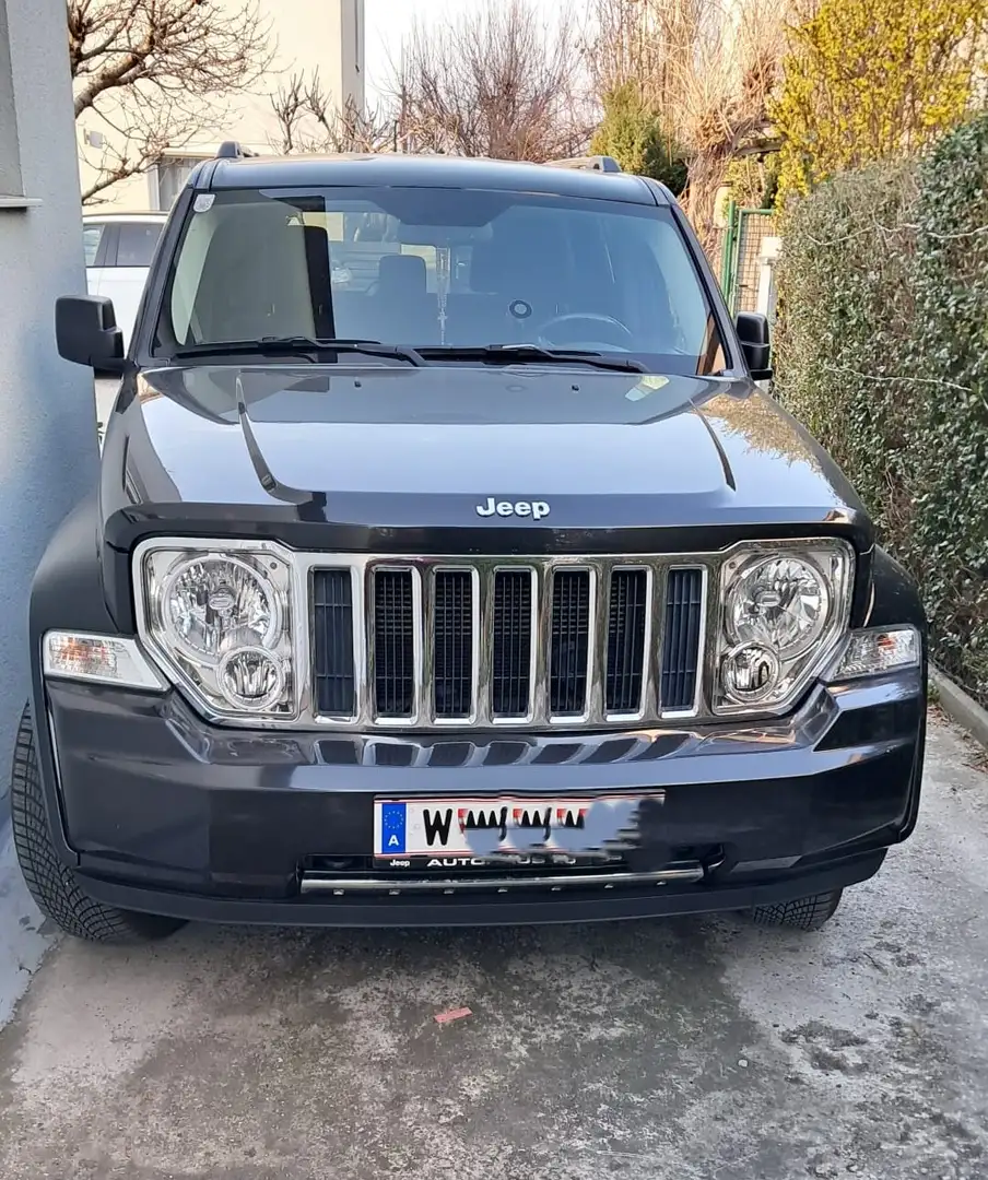 Jeep Cherokee Cherokee 2,8 Limited CRD Aut. Limited Schwarz - 1