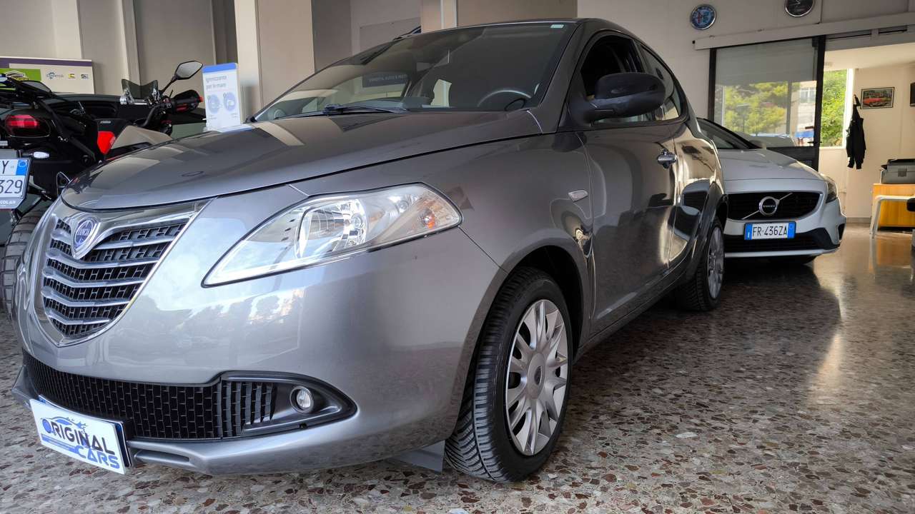 Lancia Ypsilon Ypsilon III 2011 1.2 8v Silver s