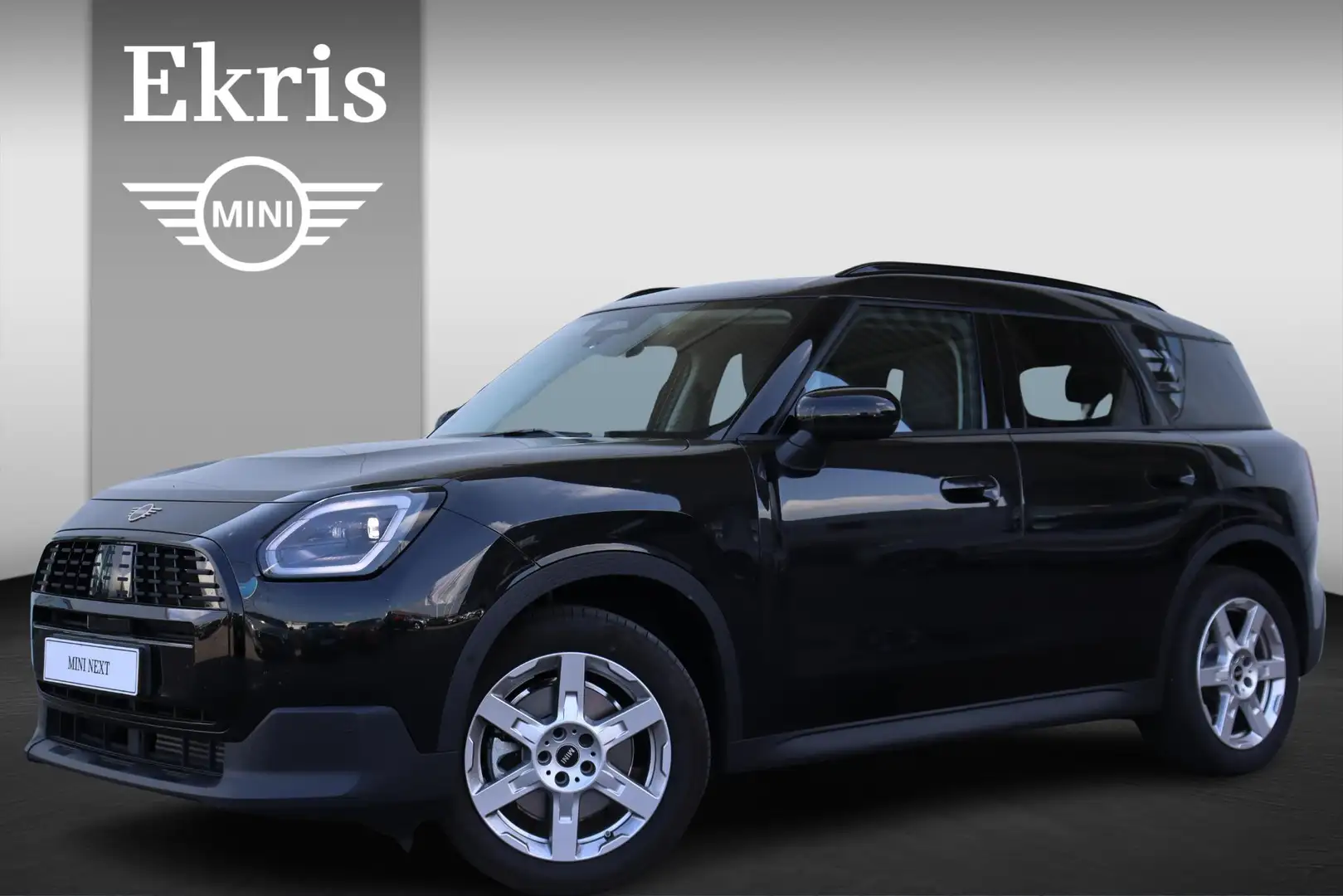 MINI Countryman C Aut. Classic + Pakket M Clima / Navi / Comfort Acc Černá - 1