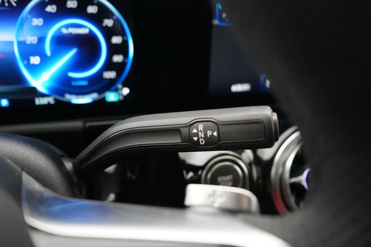 Mercedes-Benz EQA 250+ Star Ed. AMG Line Night LEDER/CUIR Multibeam, миниатюра 16