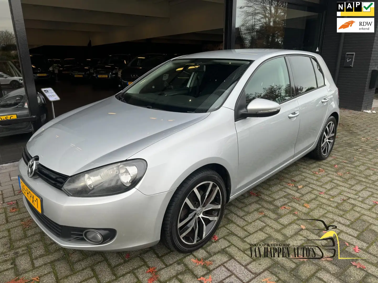 Volkswagen Golf 1.4 TSI Trendline / automaat / APK 1-2026 Grijs - 1
