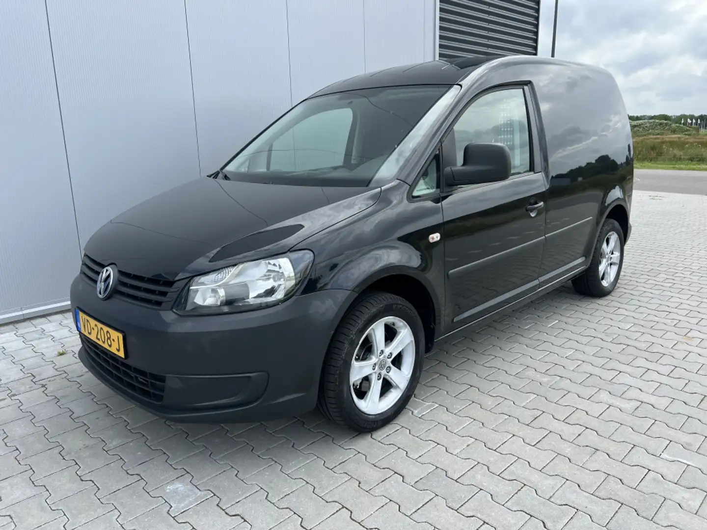 Volkswagen Caddy 1.6 TDI Eco.Baseline NAP Schwarz - 1