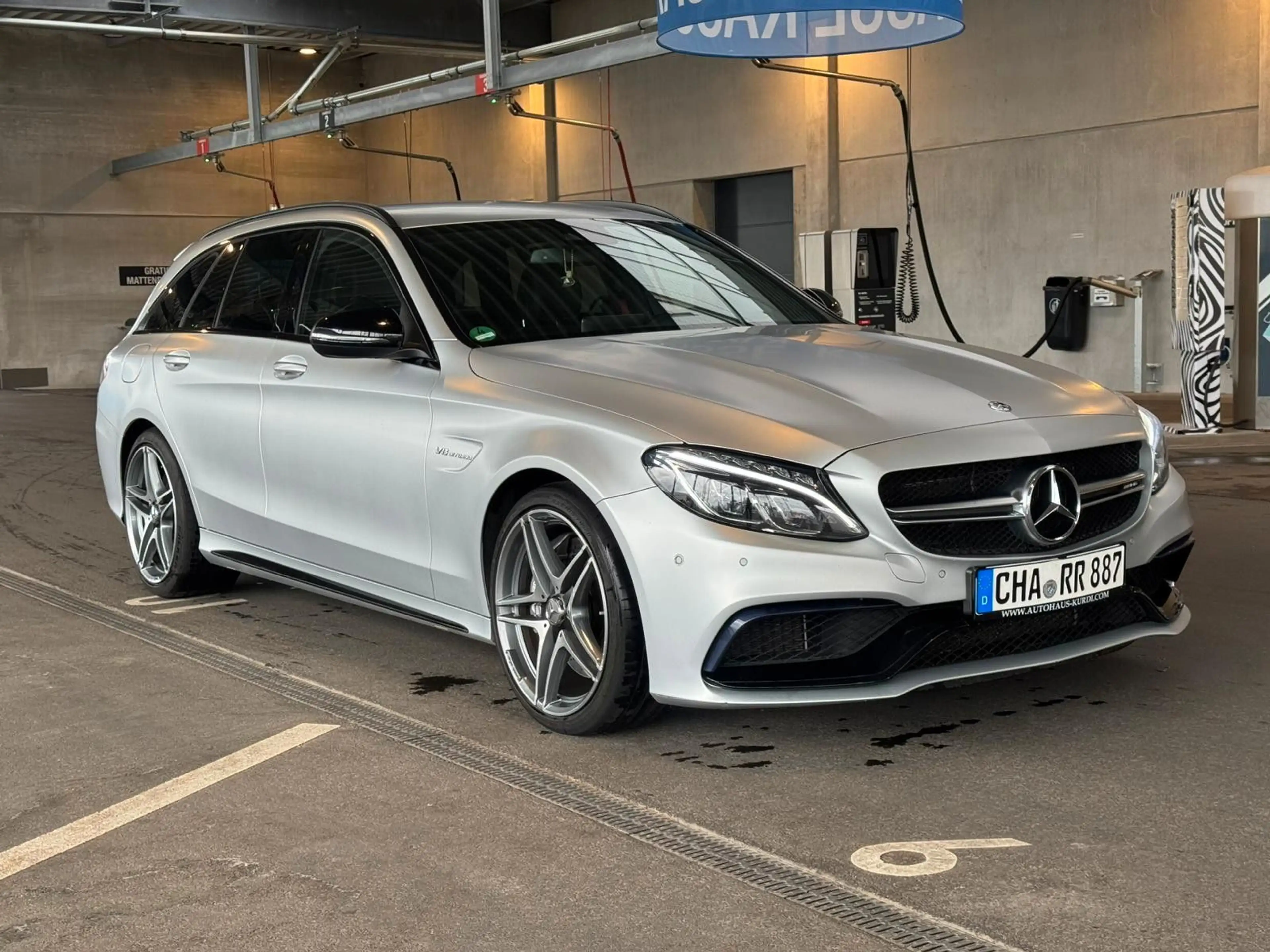 Mercedes-Benz C 63 AMG C63 T AMG BURMESTER LED AMG-ABGAS AMBIENTE AHK — photo 4