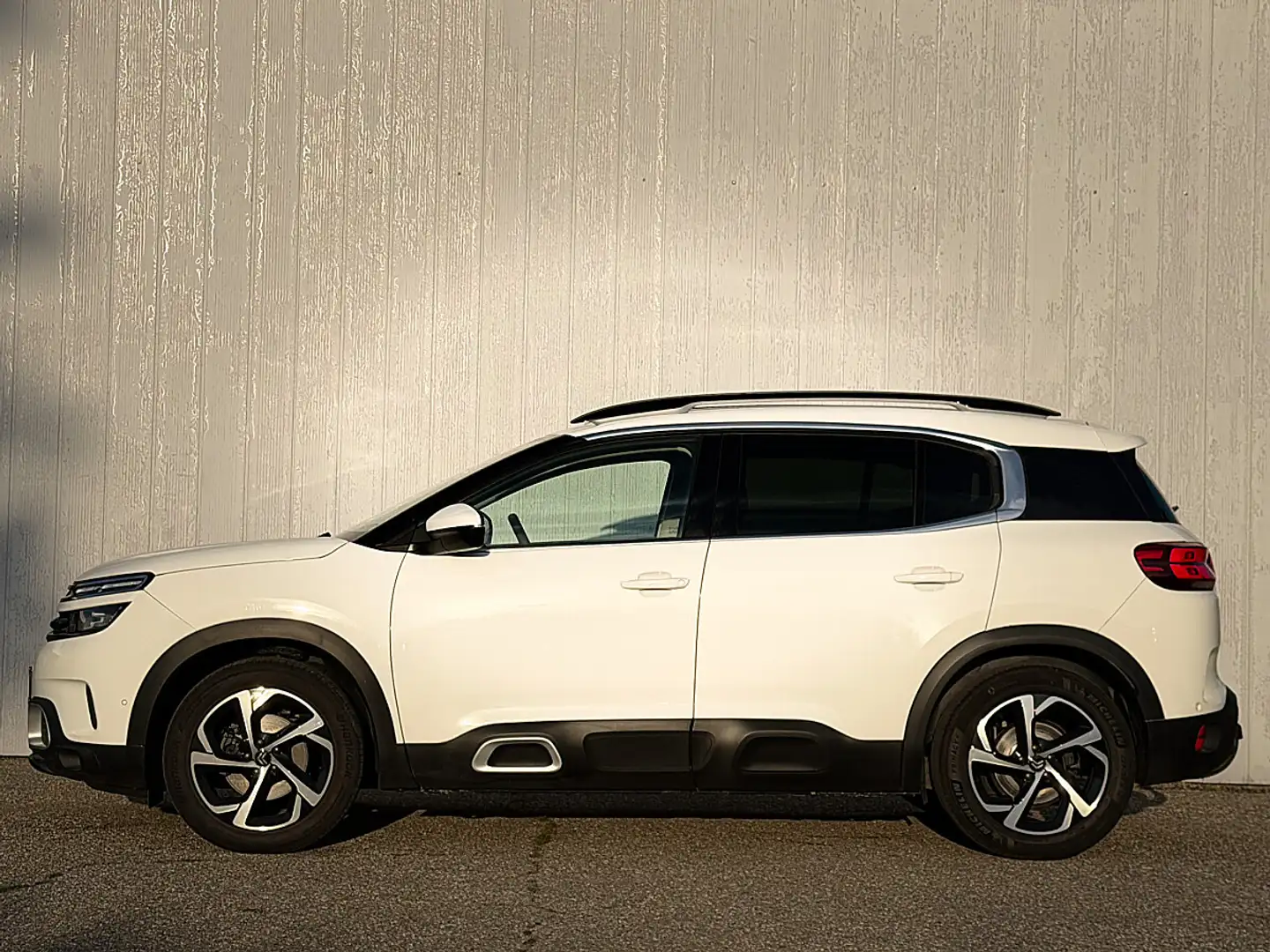 Citroen C5 Aircross 1.5 BlueHDI 130 Shine Weiß - 1