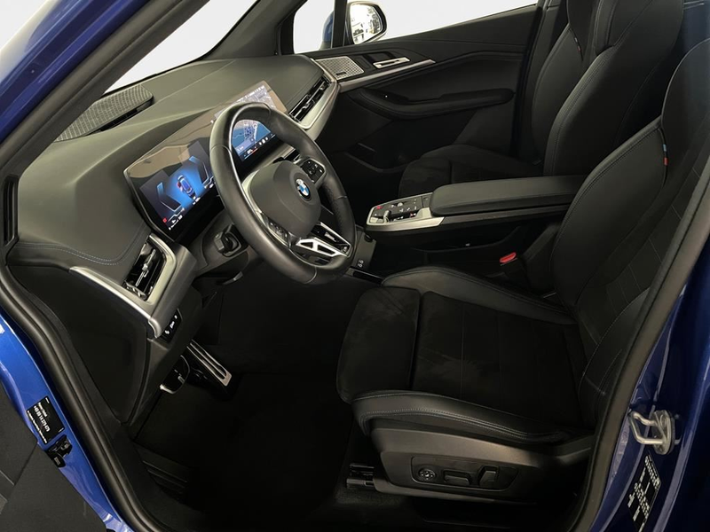 BMW 218 M Sport — photo 9