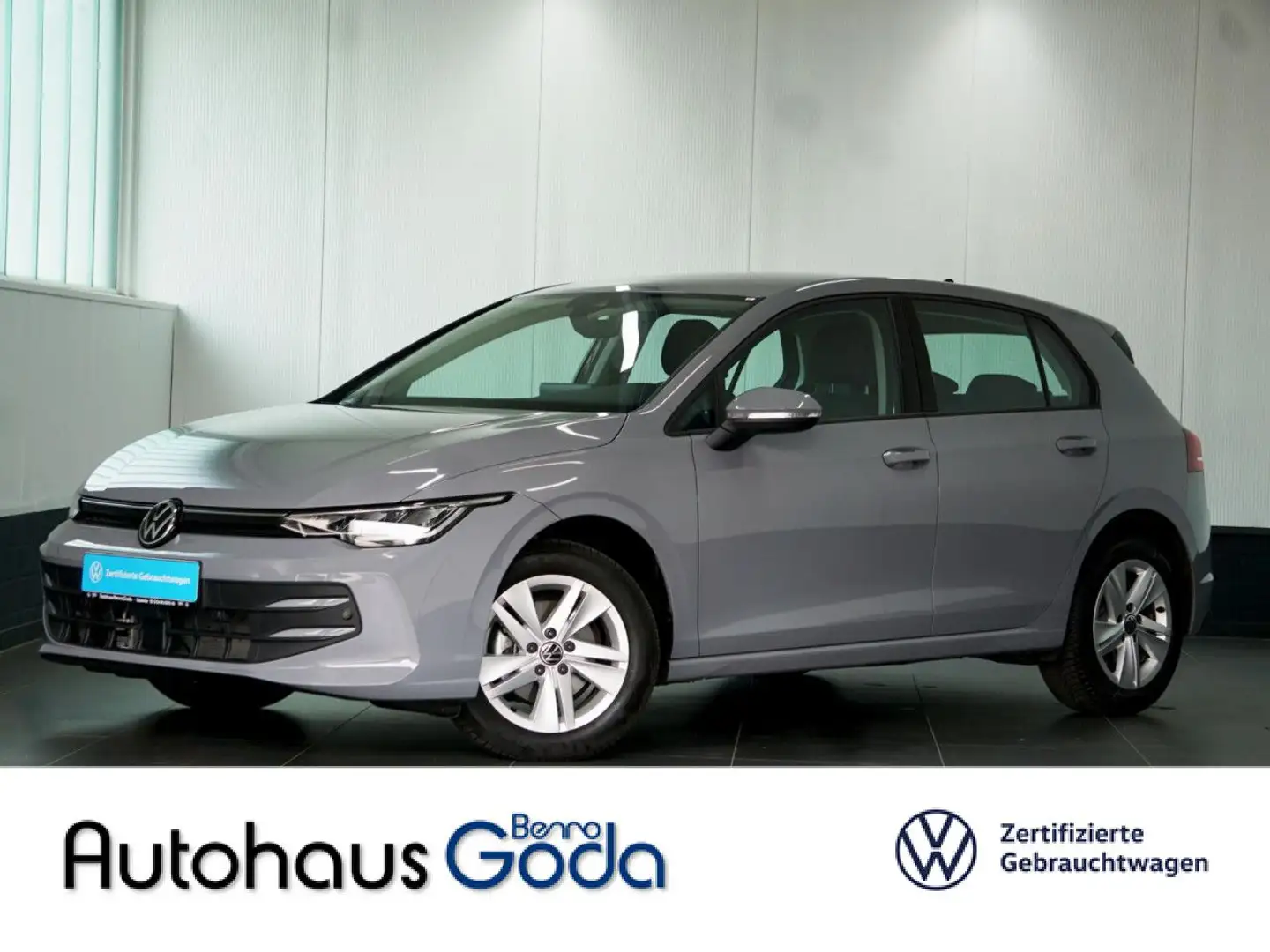 Volkswagen Golf Life 1.5 eTSI 7-Gang DSG Bluetooth LED Klima Grijs - 1