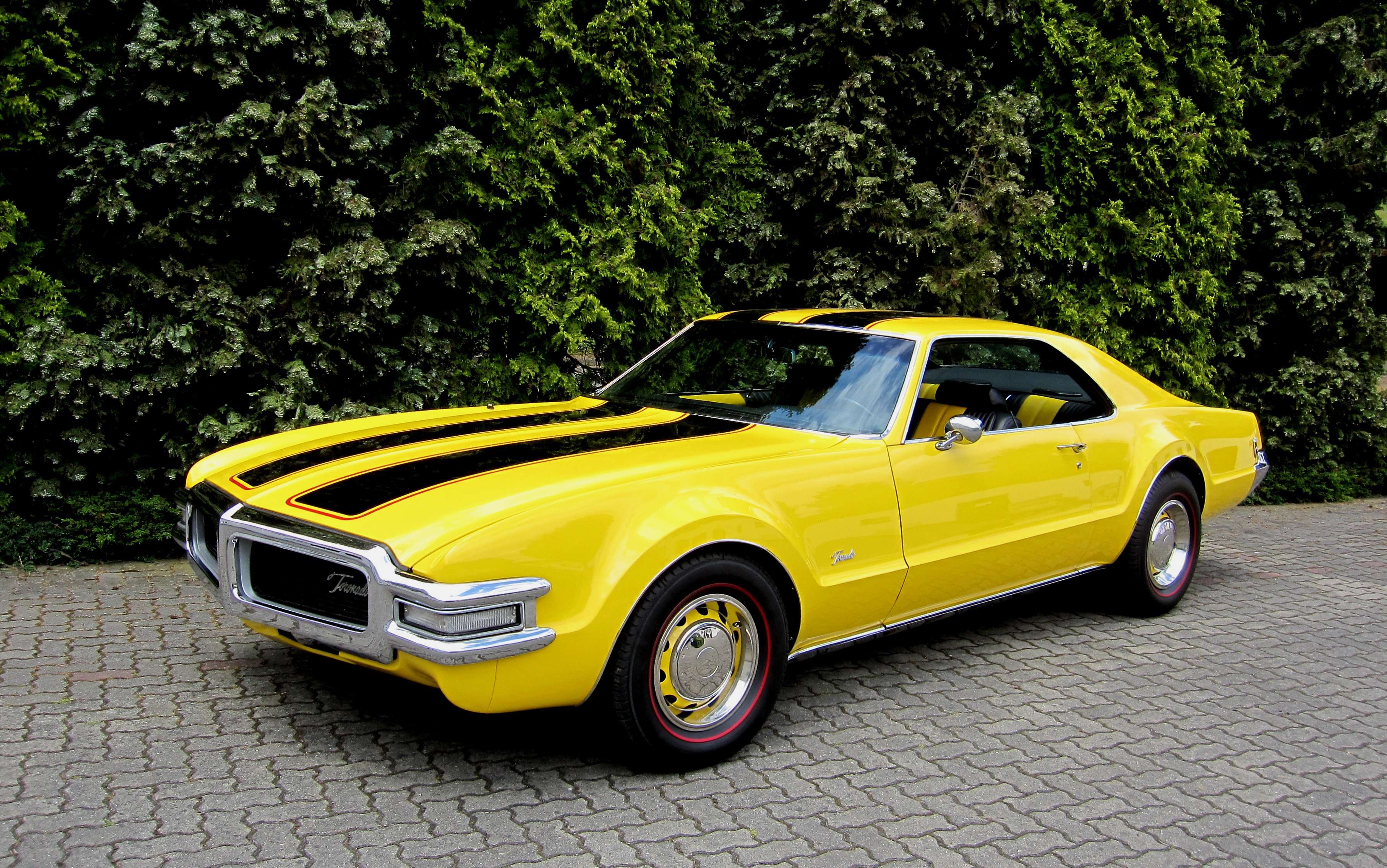 Second hand Oldsmobile Toronado 7.5