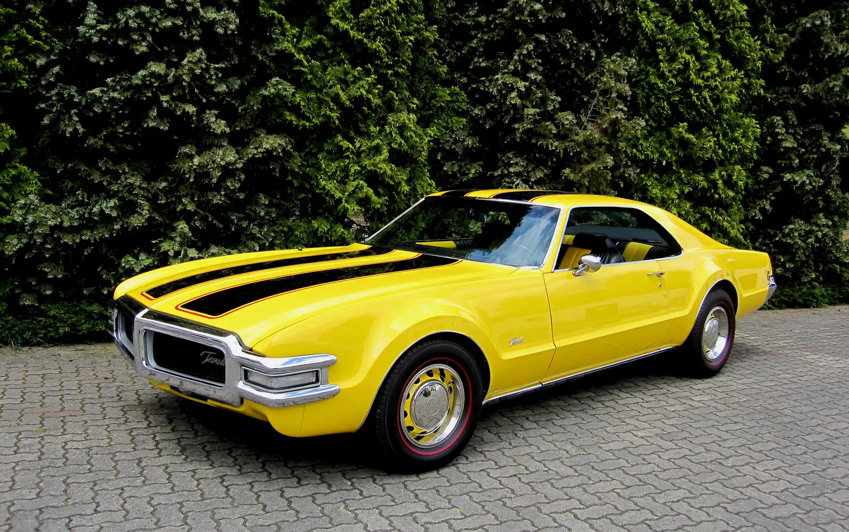 Oldsmobile Toronado "Deluxe Coupe" Gelb - 1