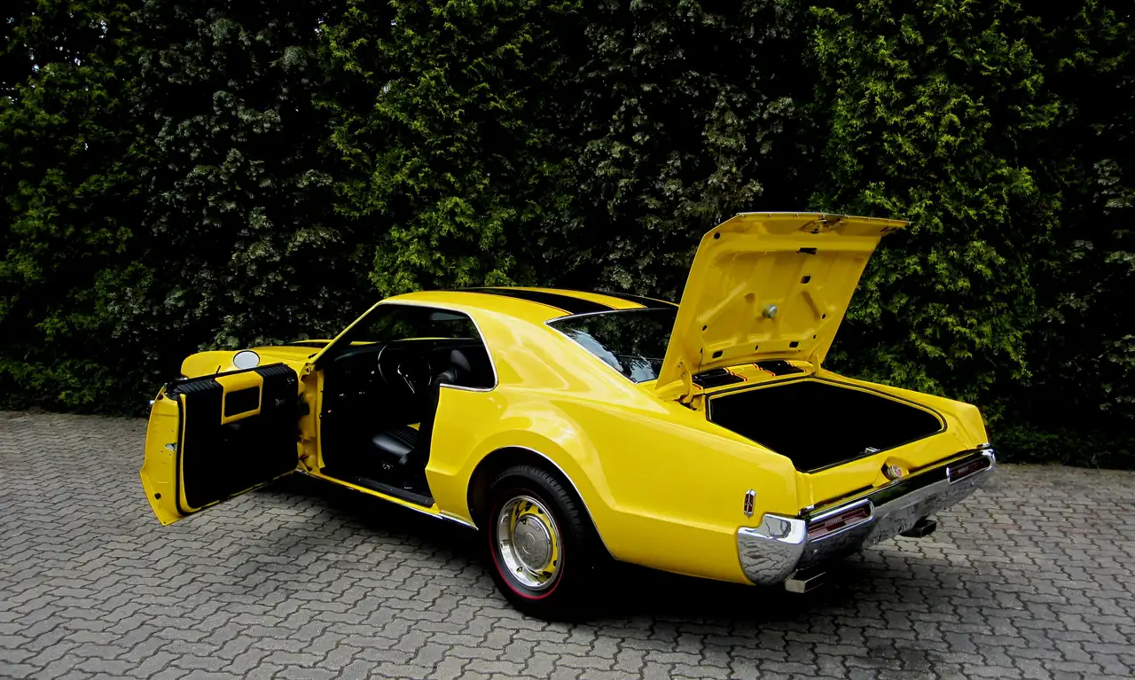 Oldsmobile Toronado "Deluxe Coupe", foto 6