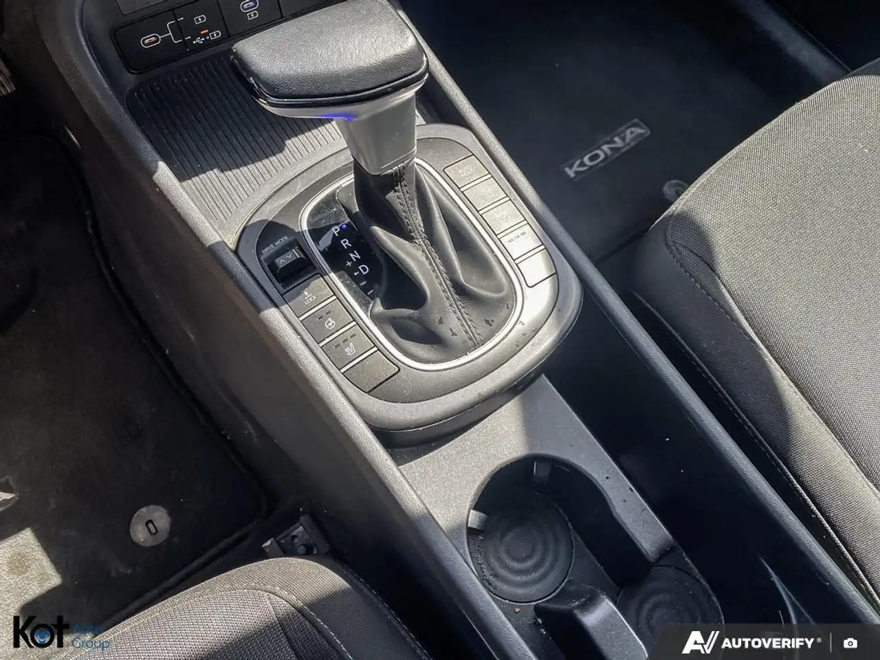 Hyundai KONA снимка Hyundai KONA