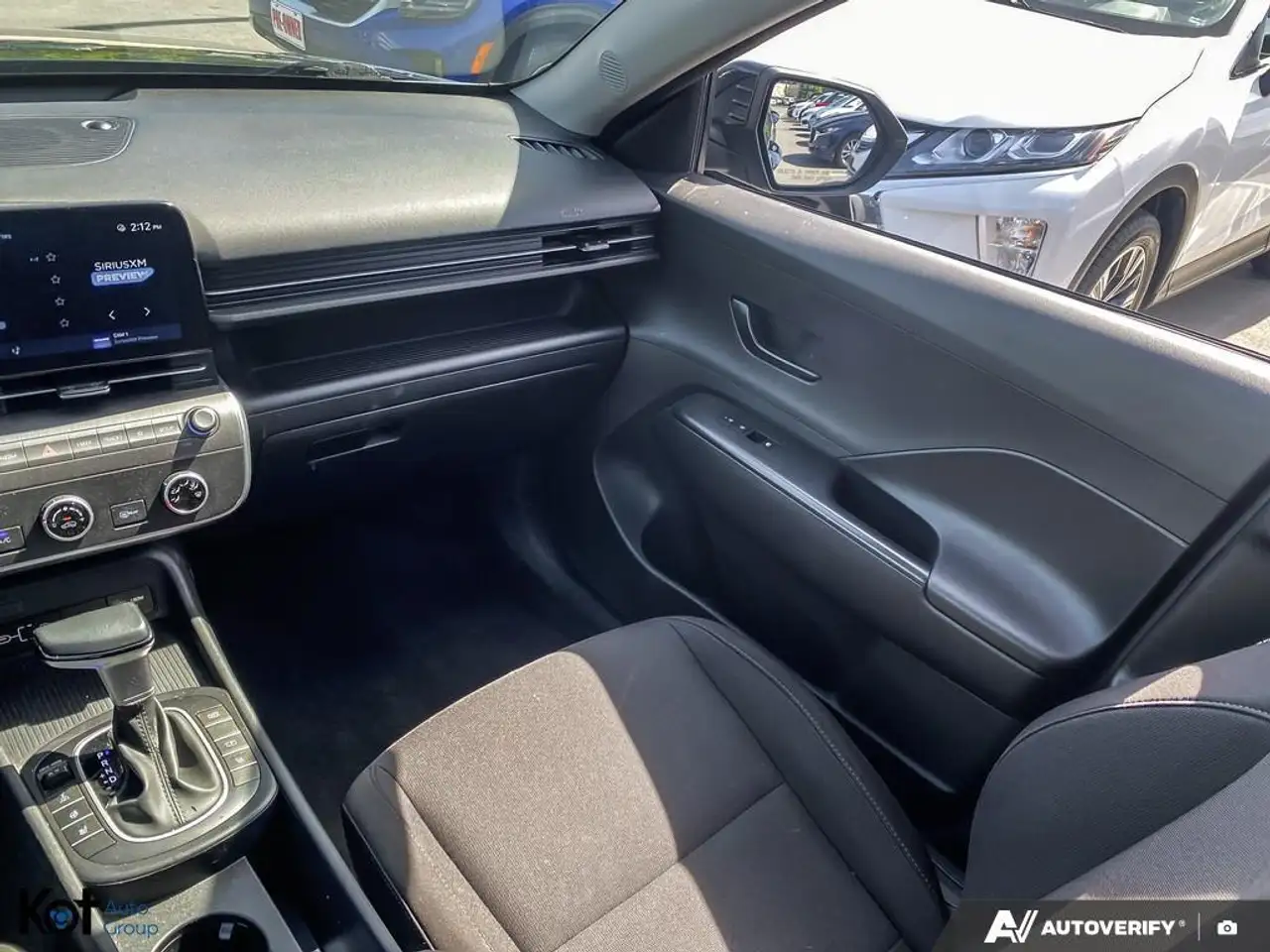 Hyundai KONA снимка Hyundai KONA