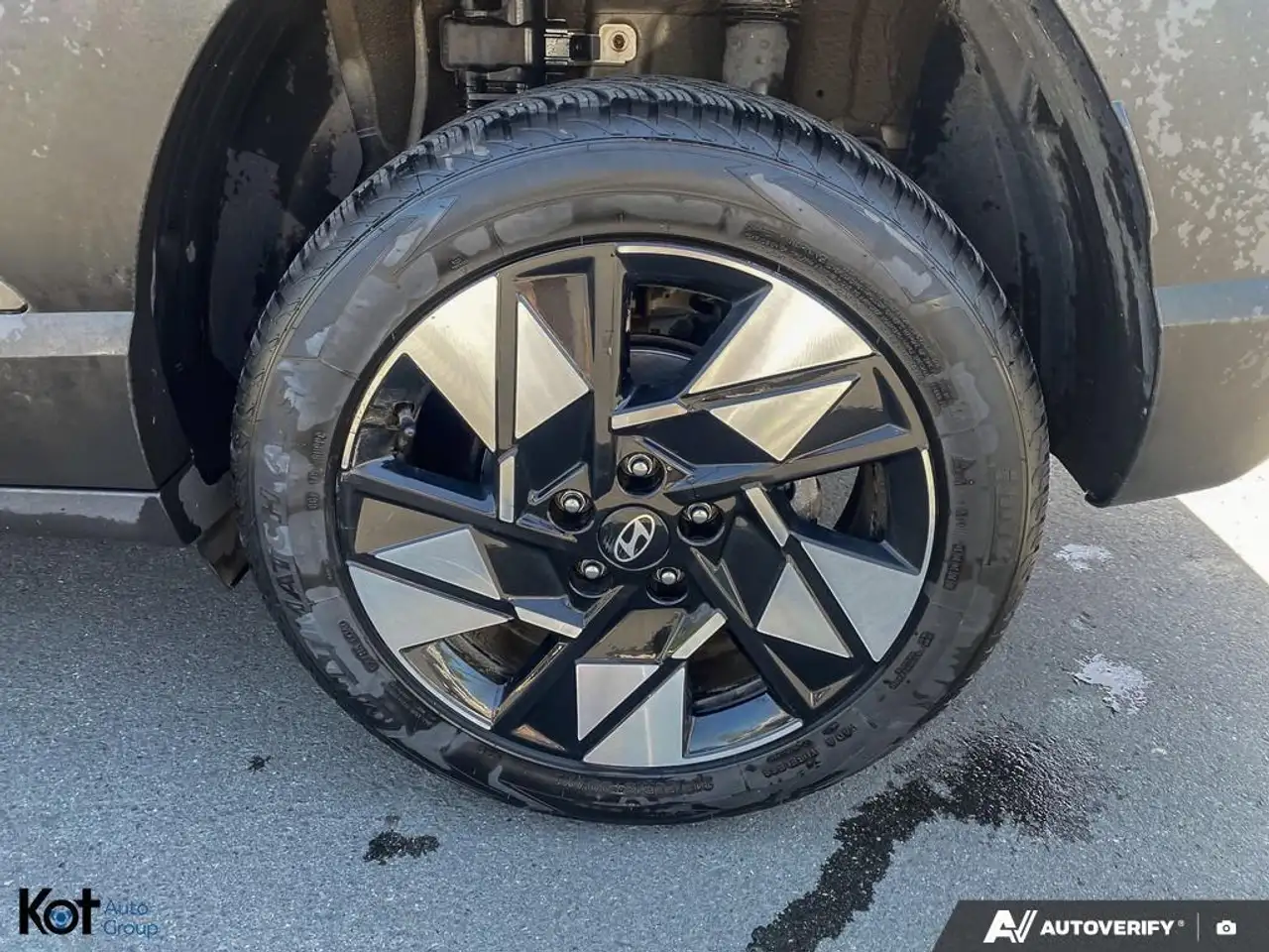 Hyundai KONA снимка Hyundai KONA