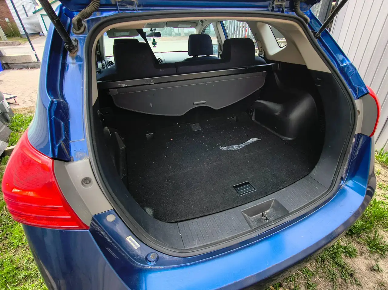 Nissan Rogue снимка Nissan Rogue