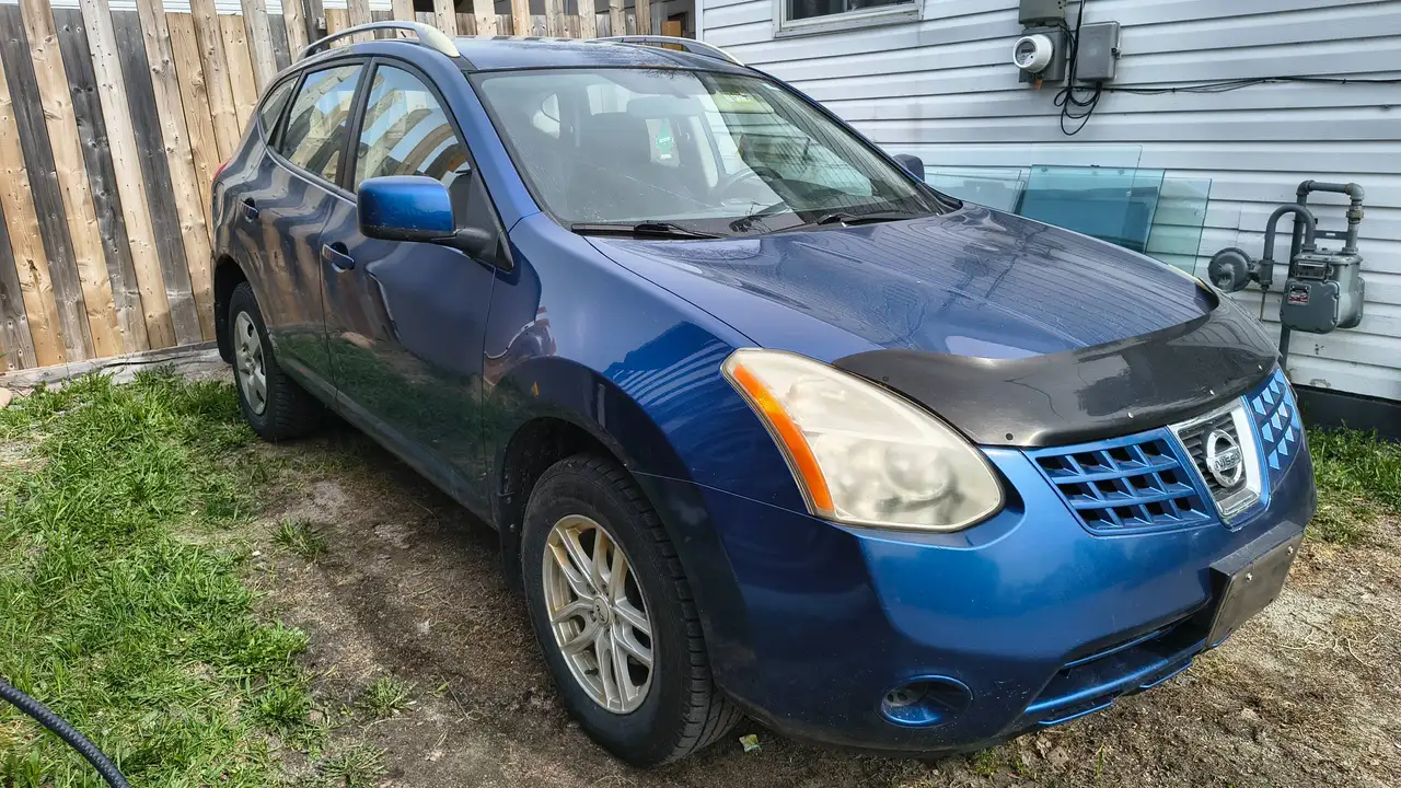 Nissan Rogue снимка Nissan Rogue