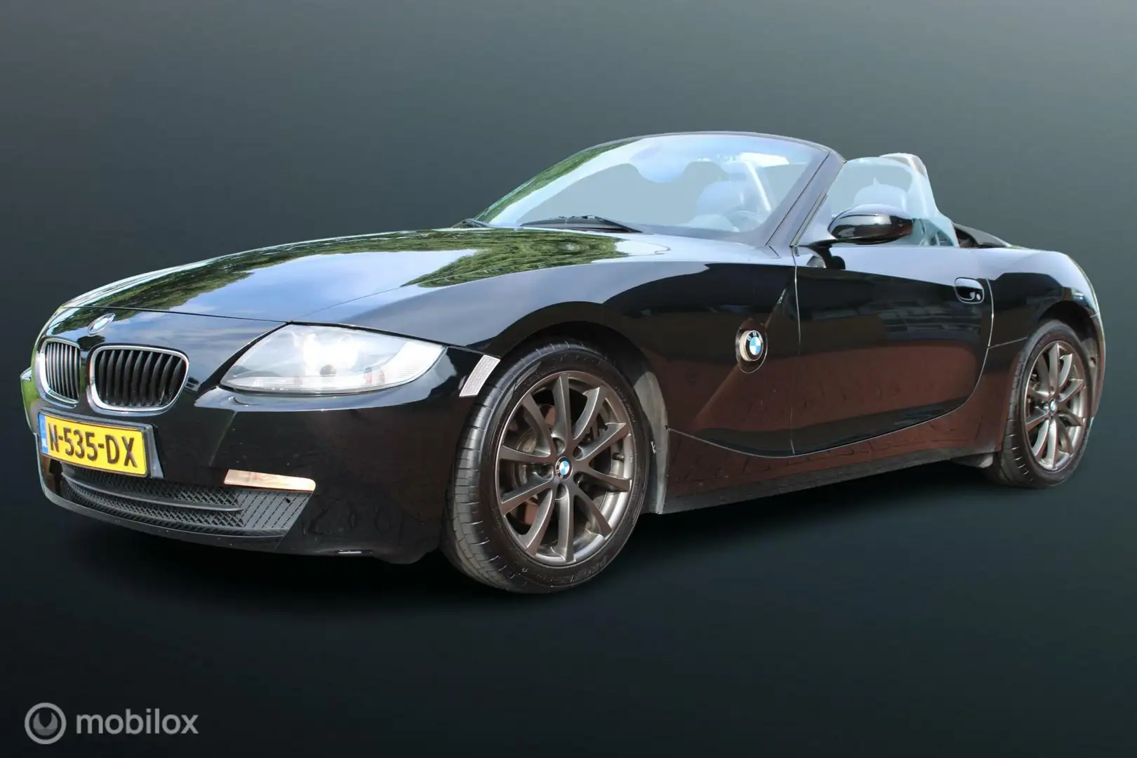 BMW Z4 Roadster 2.5si 218 PK, 6 Cilinder, 4 nieuwe banden Zwart - 1