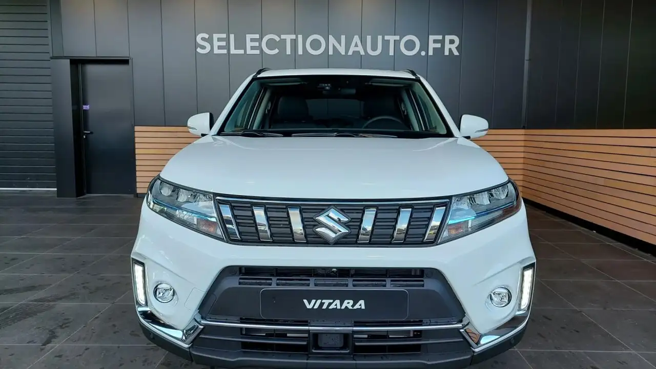 Suzuki Vitara 2022 — фото 8