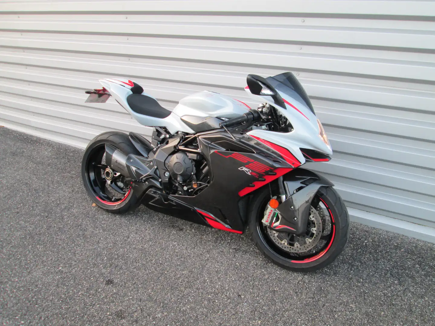 MV Agusta 800 Gris - 1
