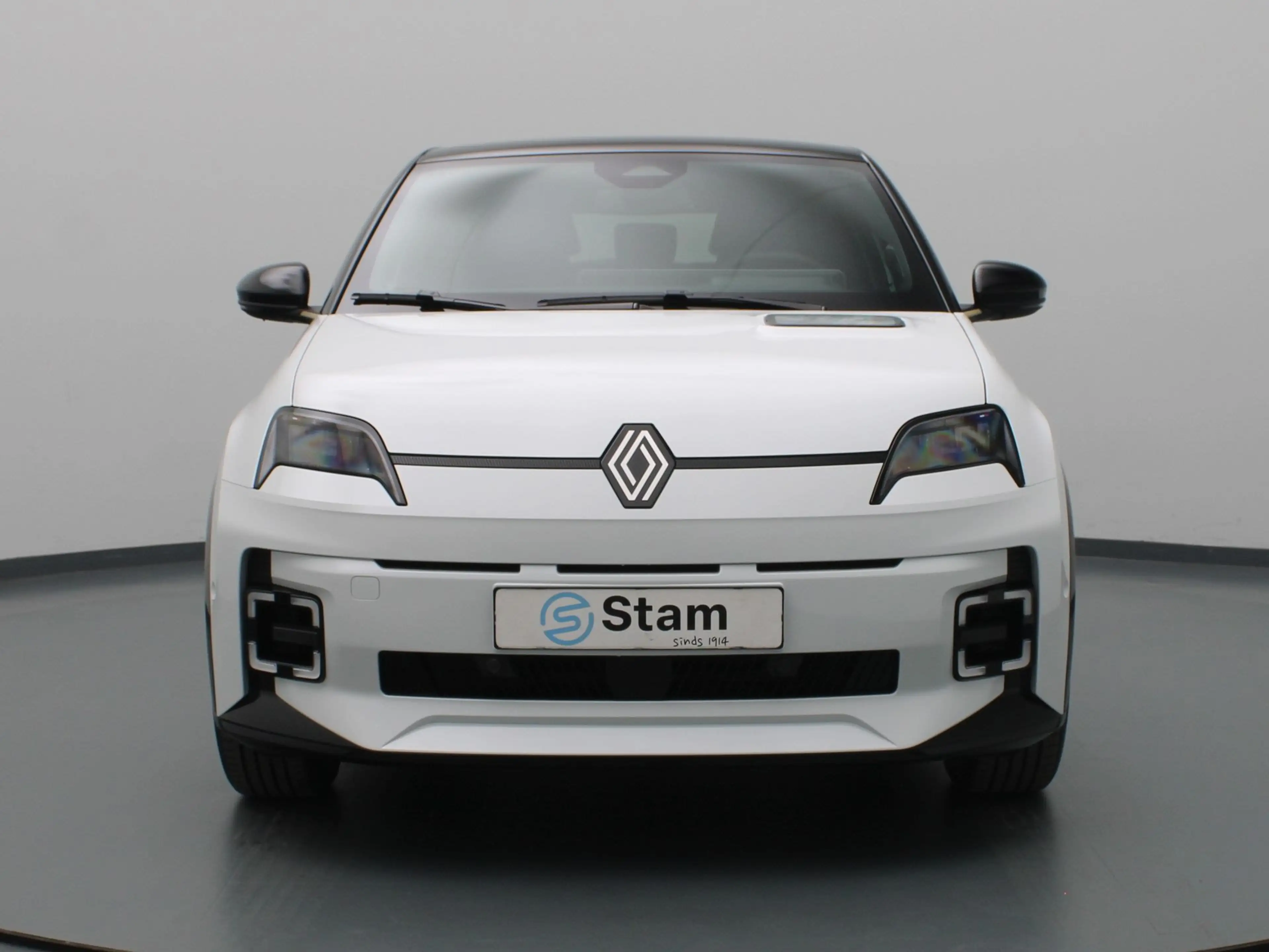 Renault R 5 Iconic comfort range 52 kWh "Signature Stam" Apple — photo 29