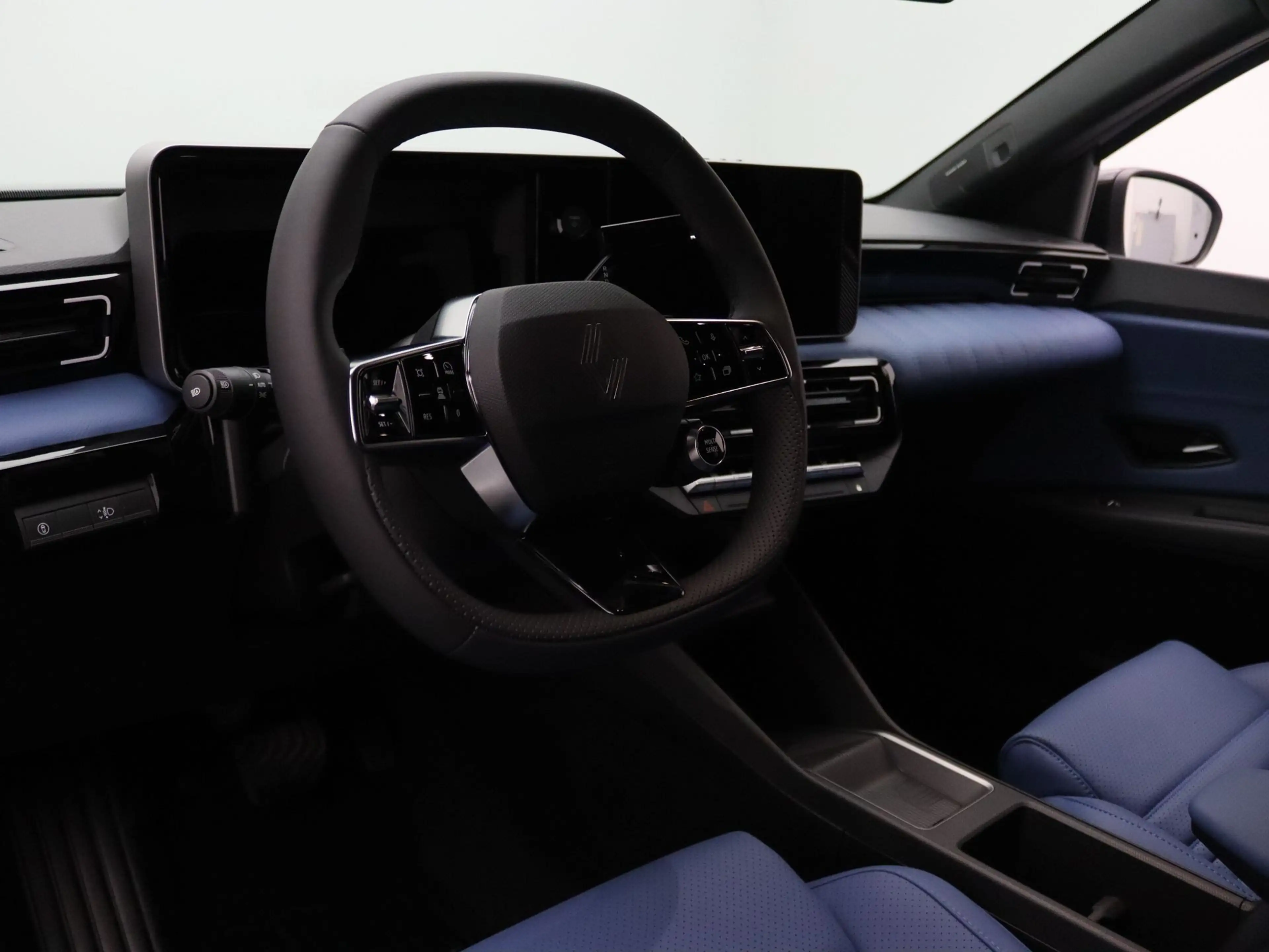 Renault R 5 Iconic comfort range 52 kWh "Signature Stam" Apple — photo 30