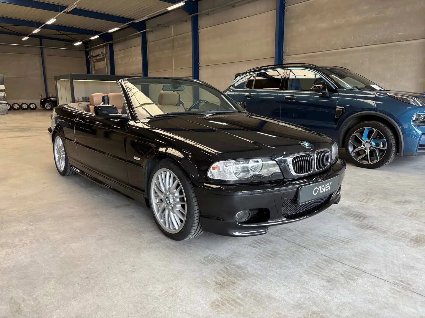 BMW 330 Ci Cabrio M-Sport l Leather l Harman Kardon l Navi Zwart - 2