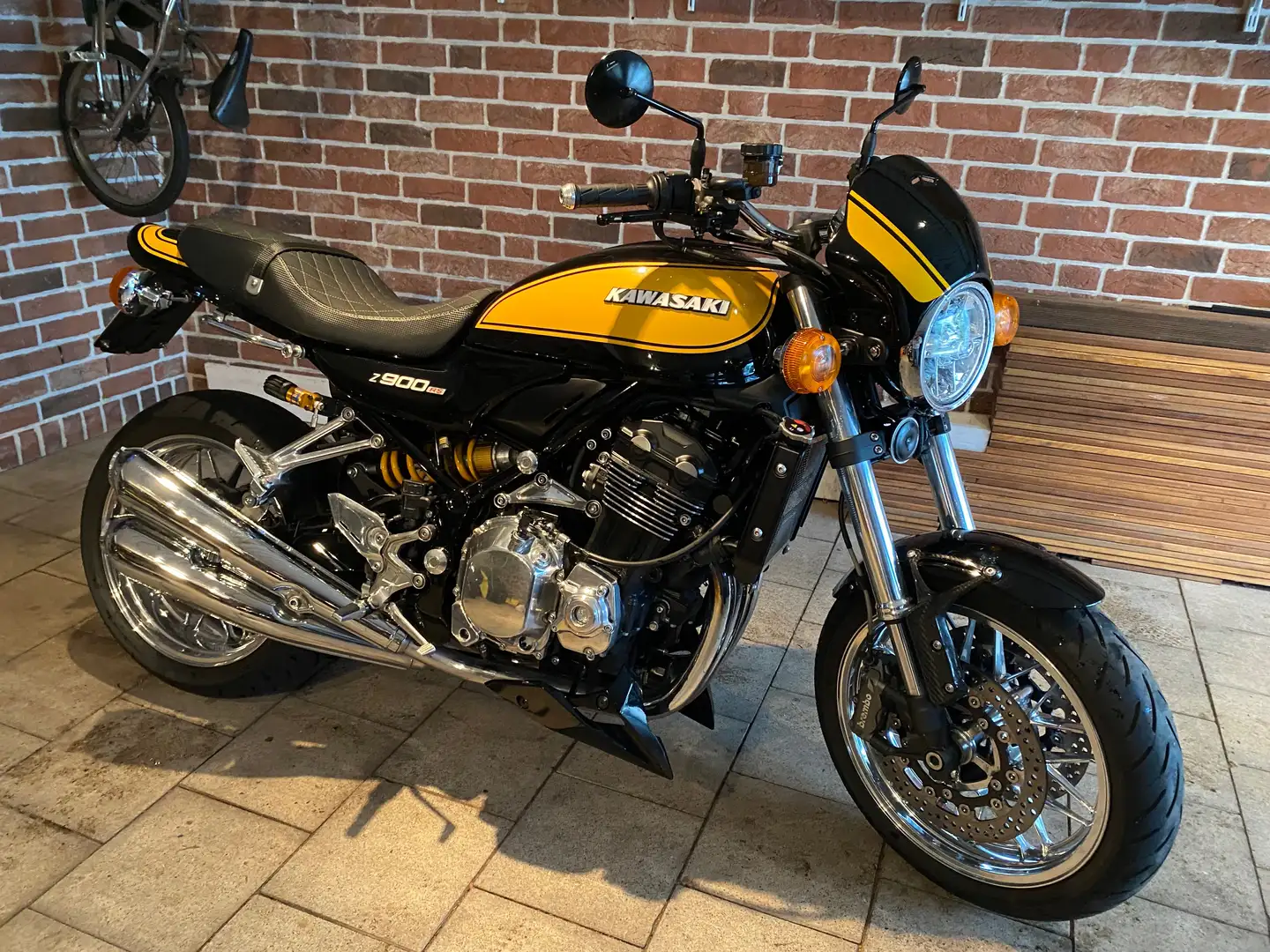 Kawasaki Z900RS Z900RS SE Sonderumbau Giallo - 1
