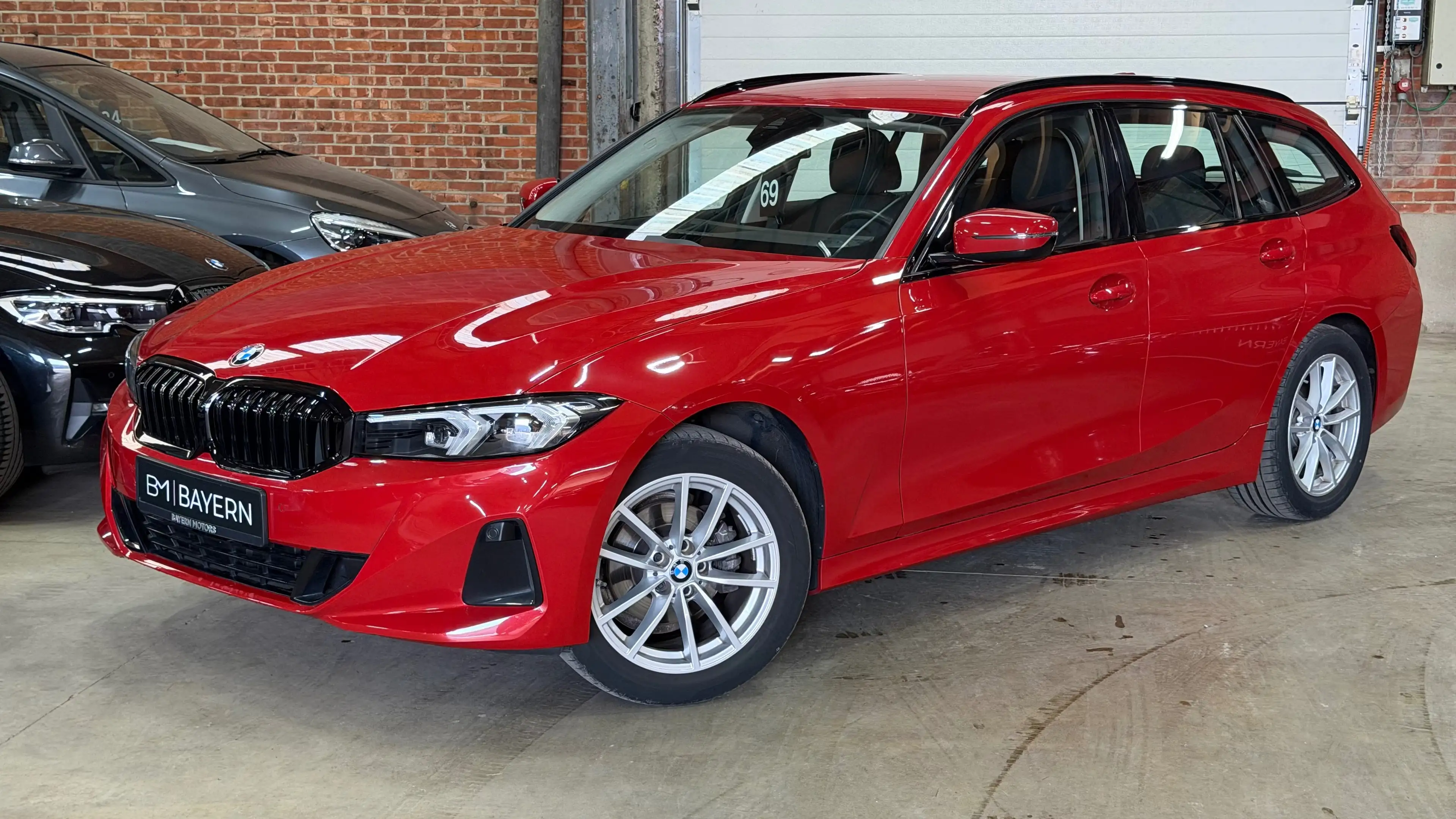 BMW 318 iAS Facelift Benzine Garantie EURO 6d LED Zetelverarming Carplay Prof Navi Virtual Cockpit Cruise Controle