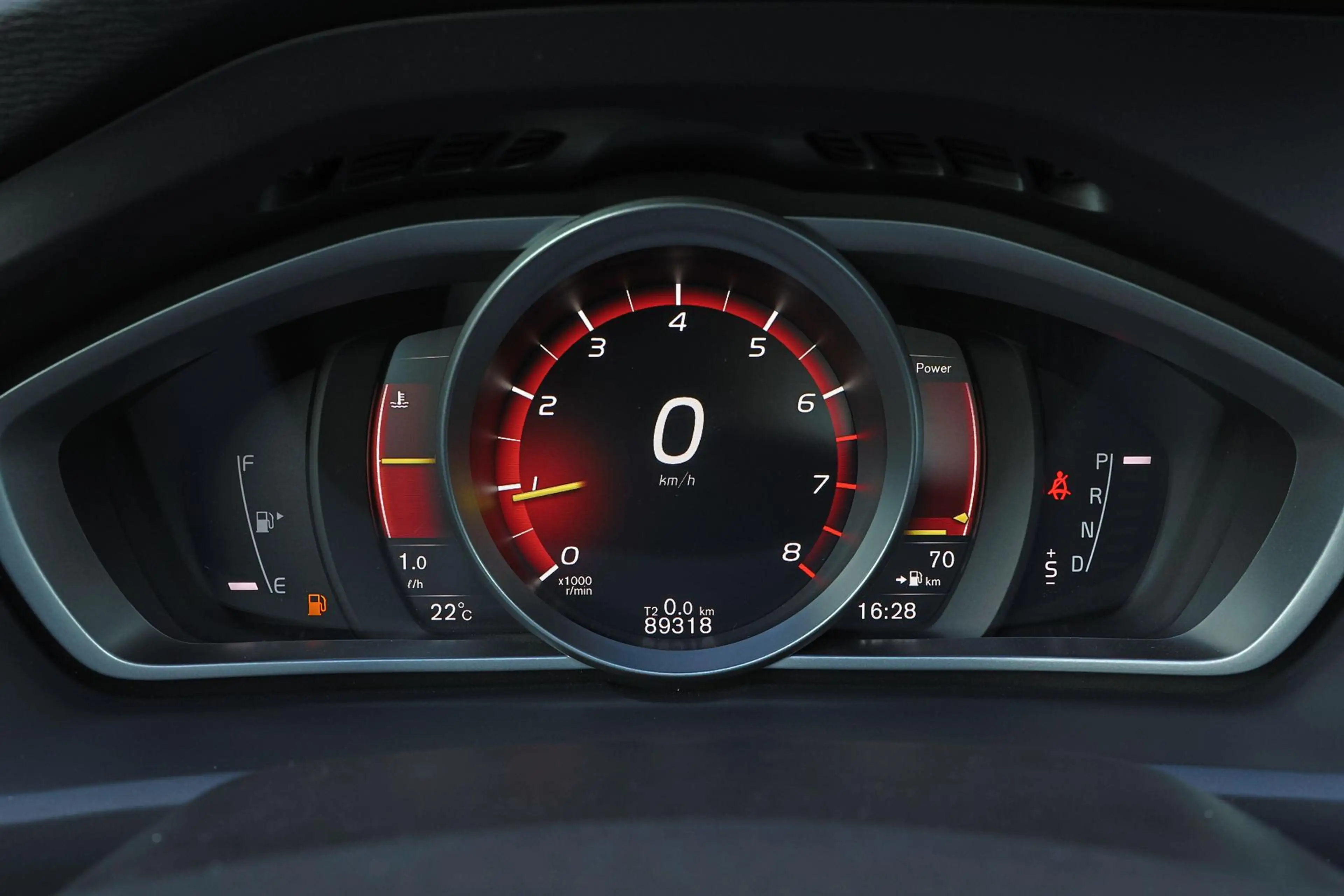 Volvo V40 T2 Edition Plus - AUTOMAAT - Verwarmde voorstoelen — photo 11