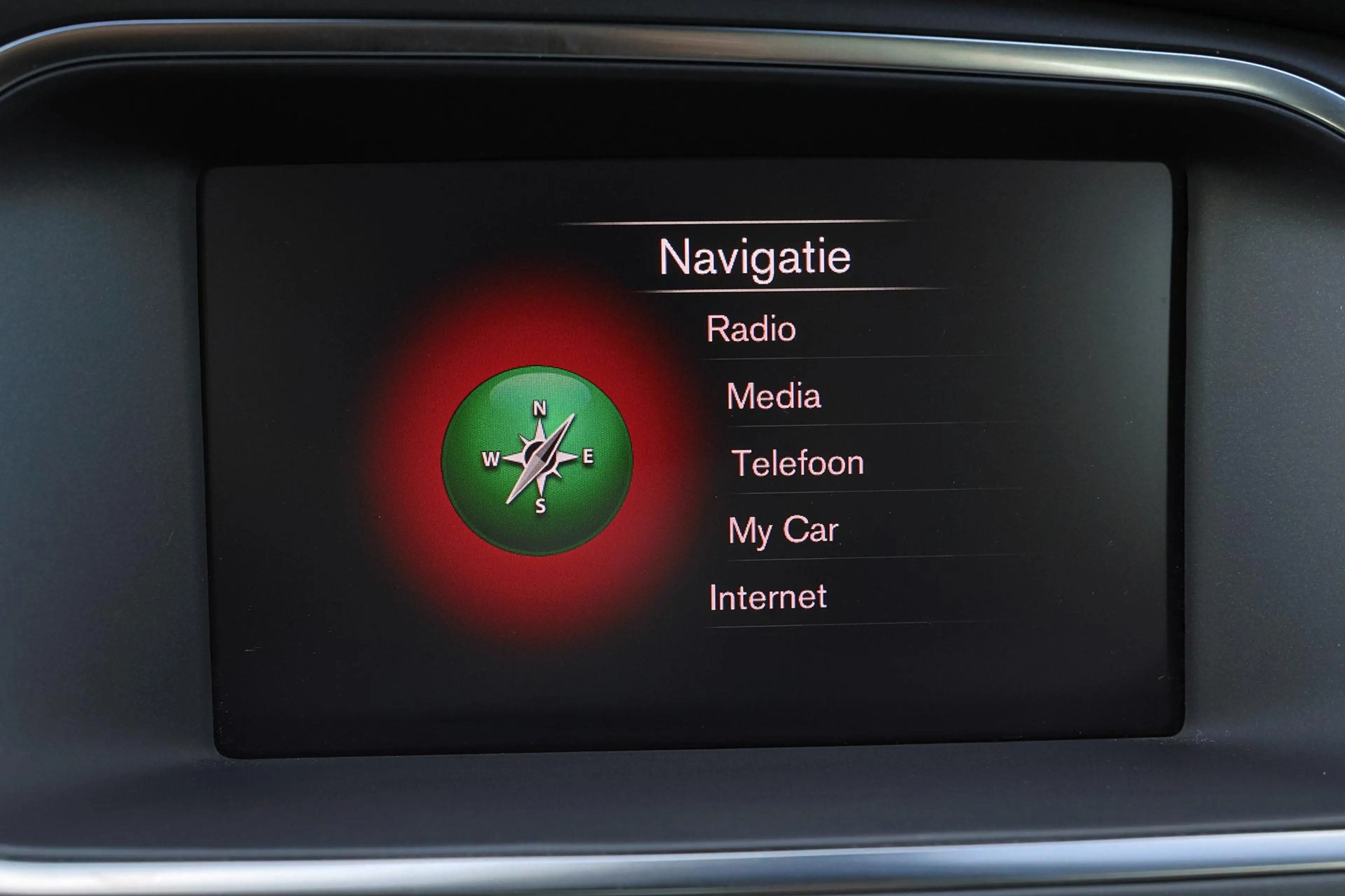 Volvo V40 T2 Edition Plus - AUTOMAAT - Verwarmde voorstoelen — photo 6