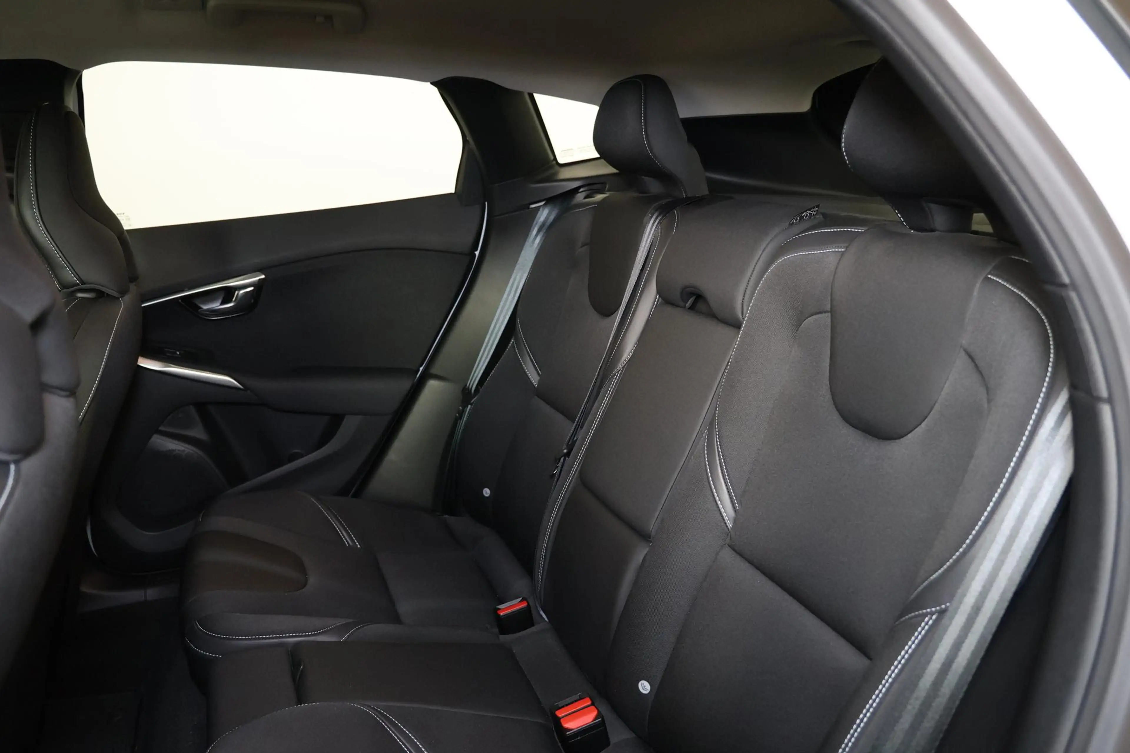 Volvo V40 T2 Edition Plus - AUTOMAAT - Verwarmde voorstoelen — photo 15