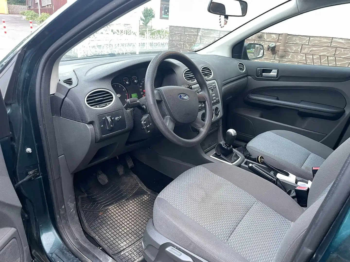 Ford Focus Focus Turnier Turnier 1.6 16V Titanium Grün - 1